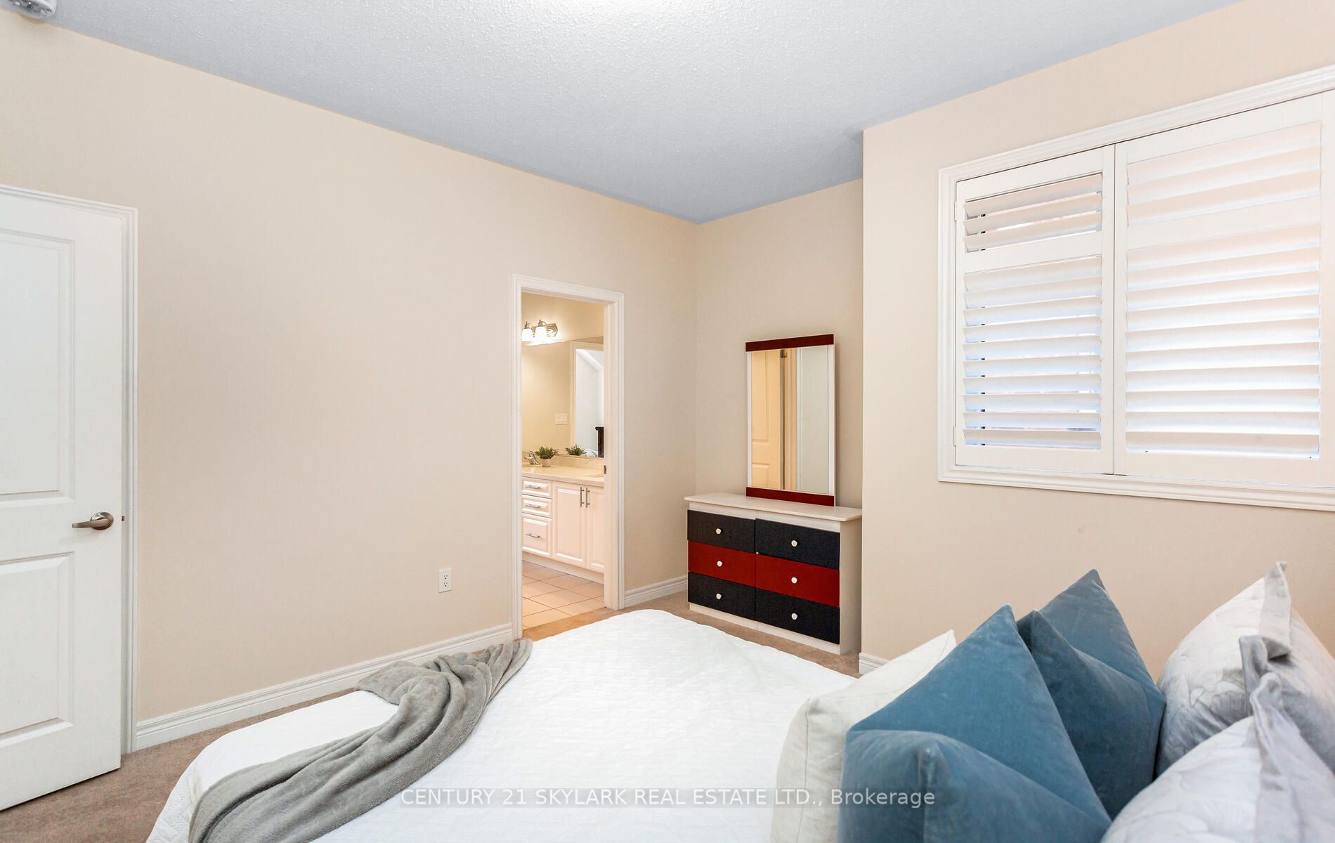 20 Nocturne Avenue Property Photo 27