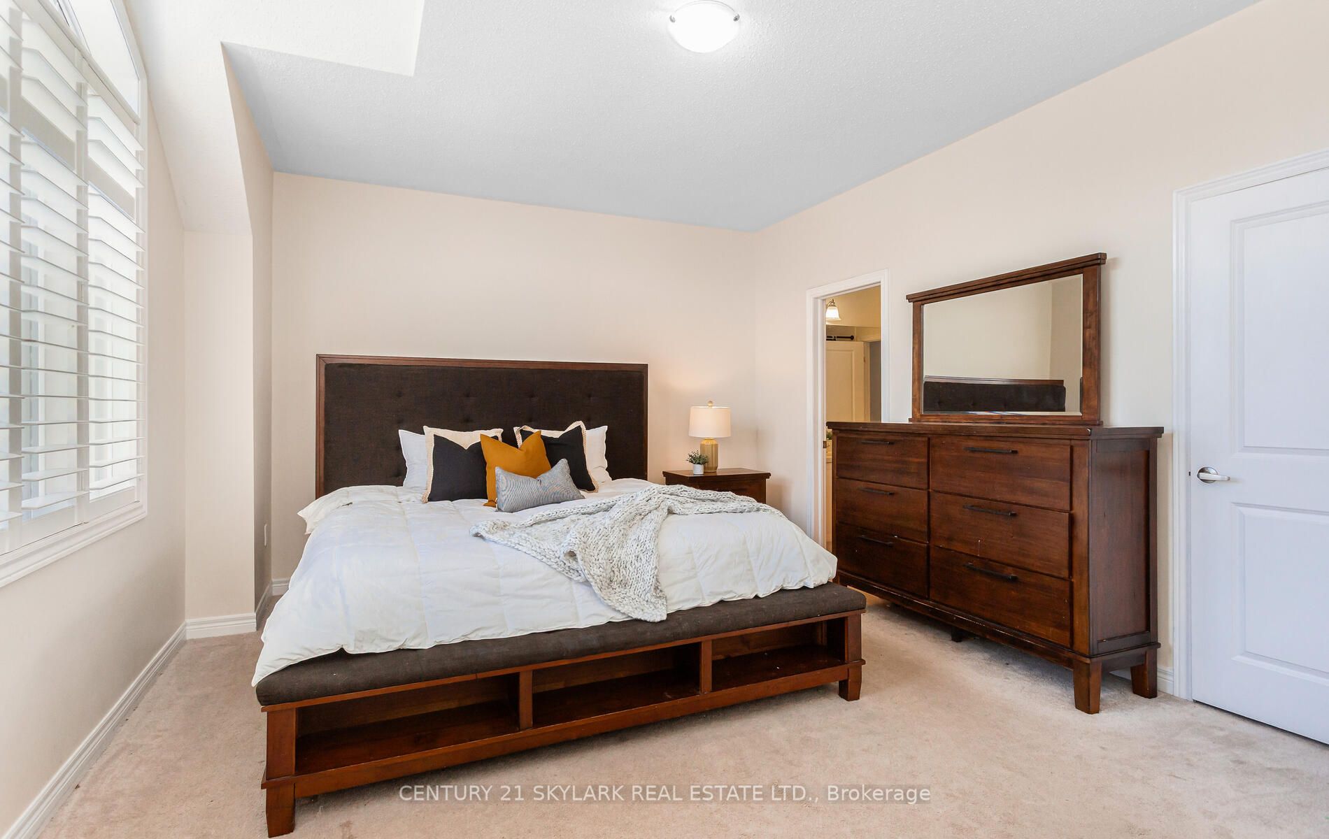 20 Nocturne Avenue Property Photo 29
