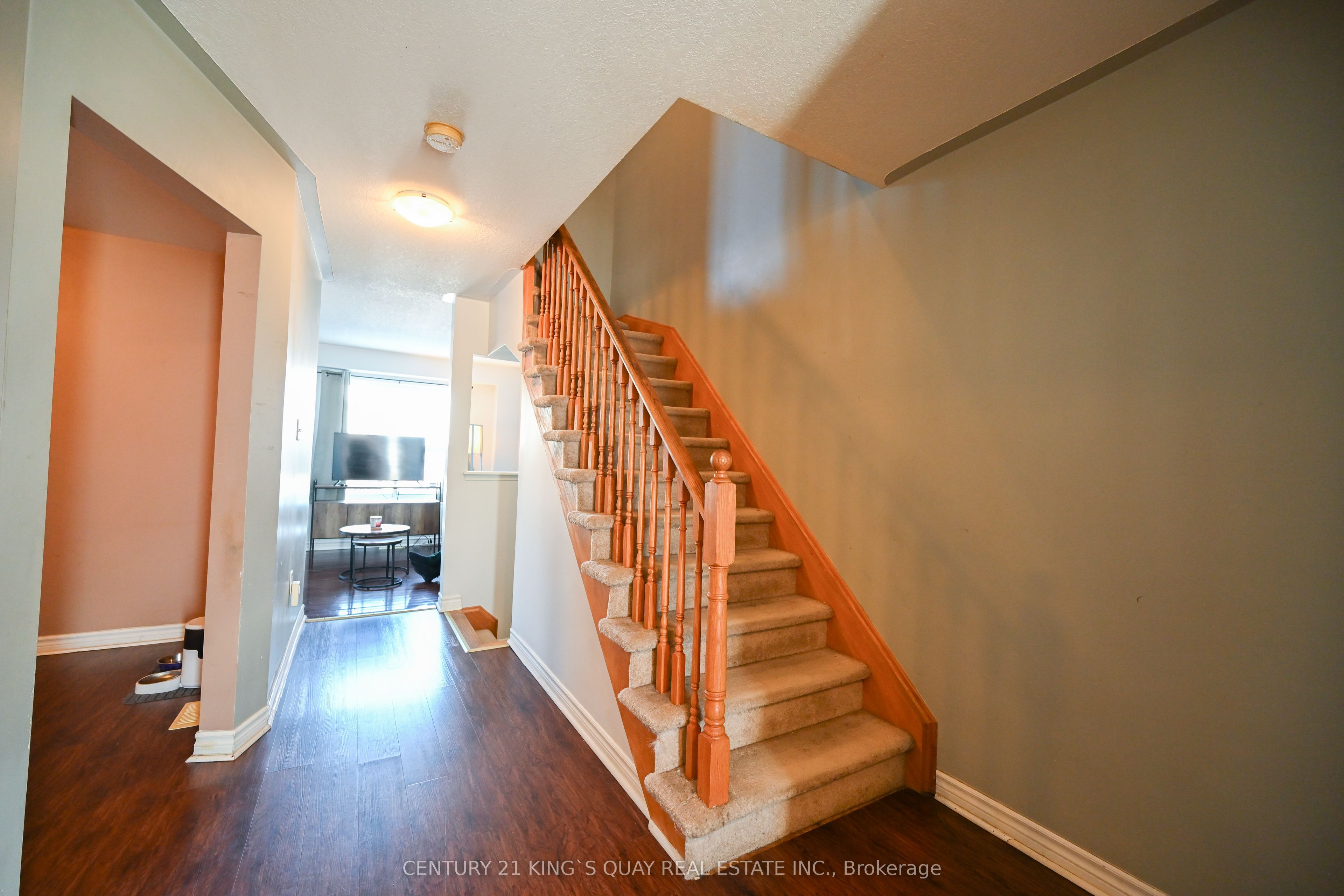 50 Crittenden Drive Property Photo 6