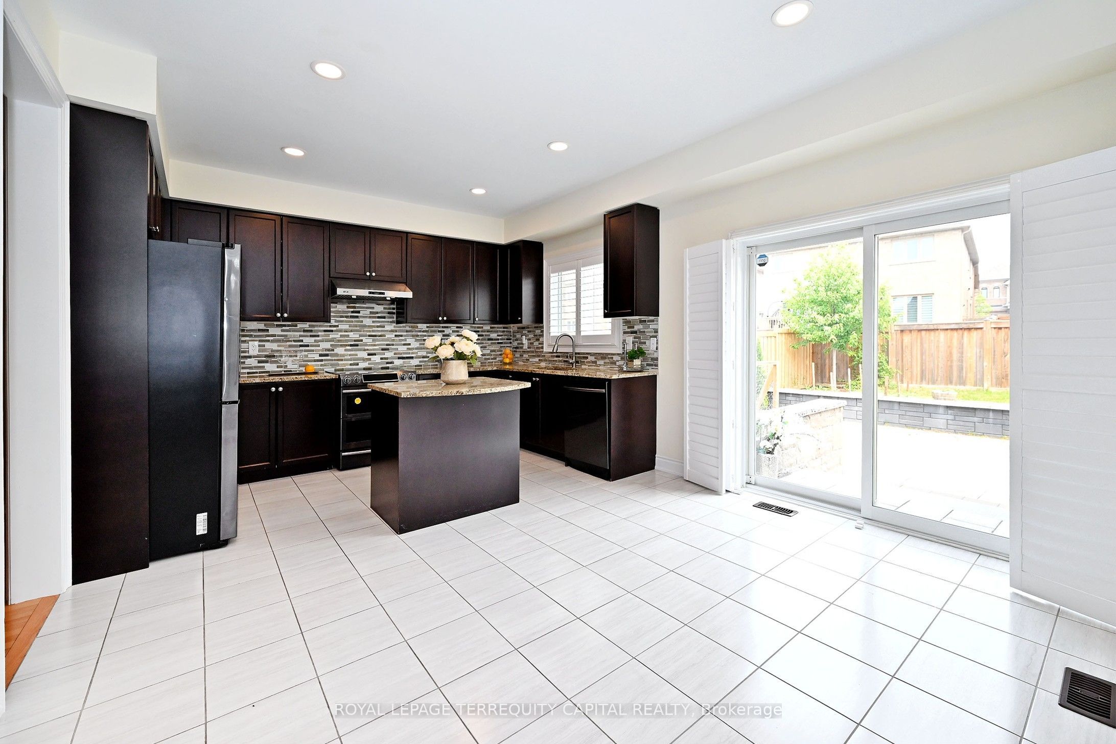 124 Milby Crescent Property Photo 11