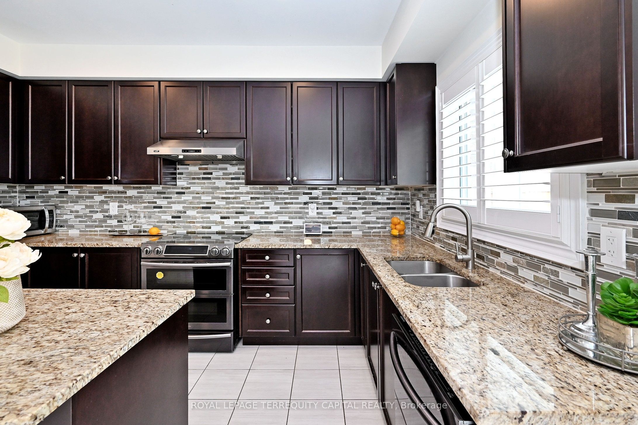 124 Milby Crescent Property Photo 13
