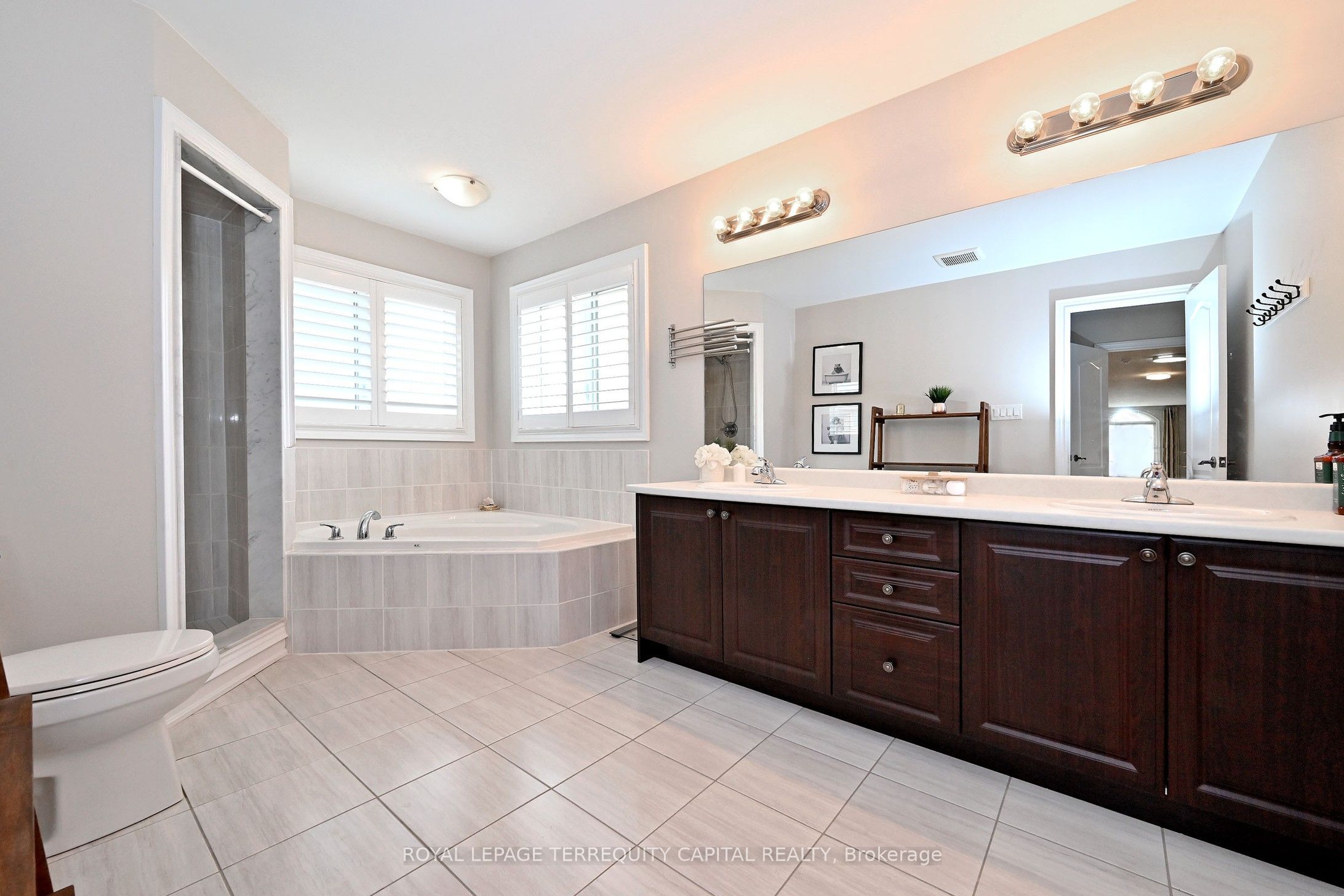 124 Milby Crescent Property Photo 33