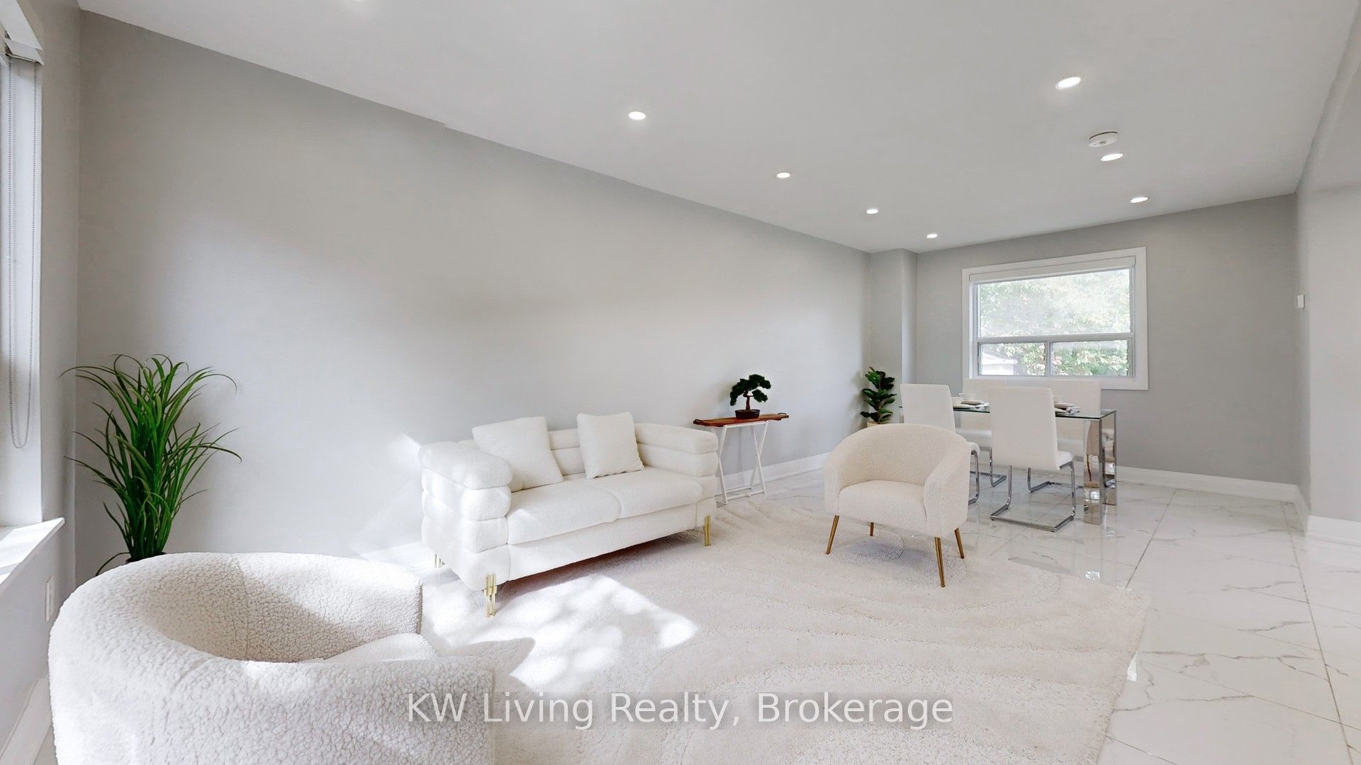 251 Mcconvey Drive Main Property Photo 2