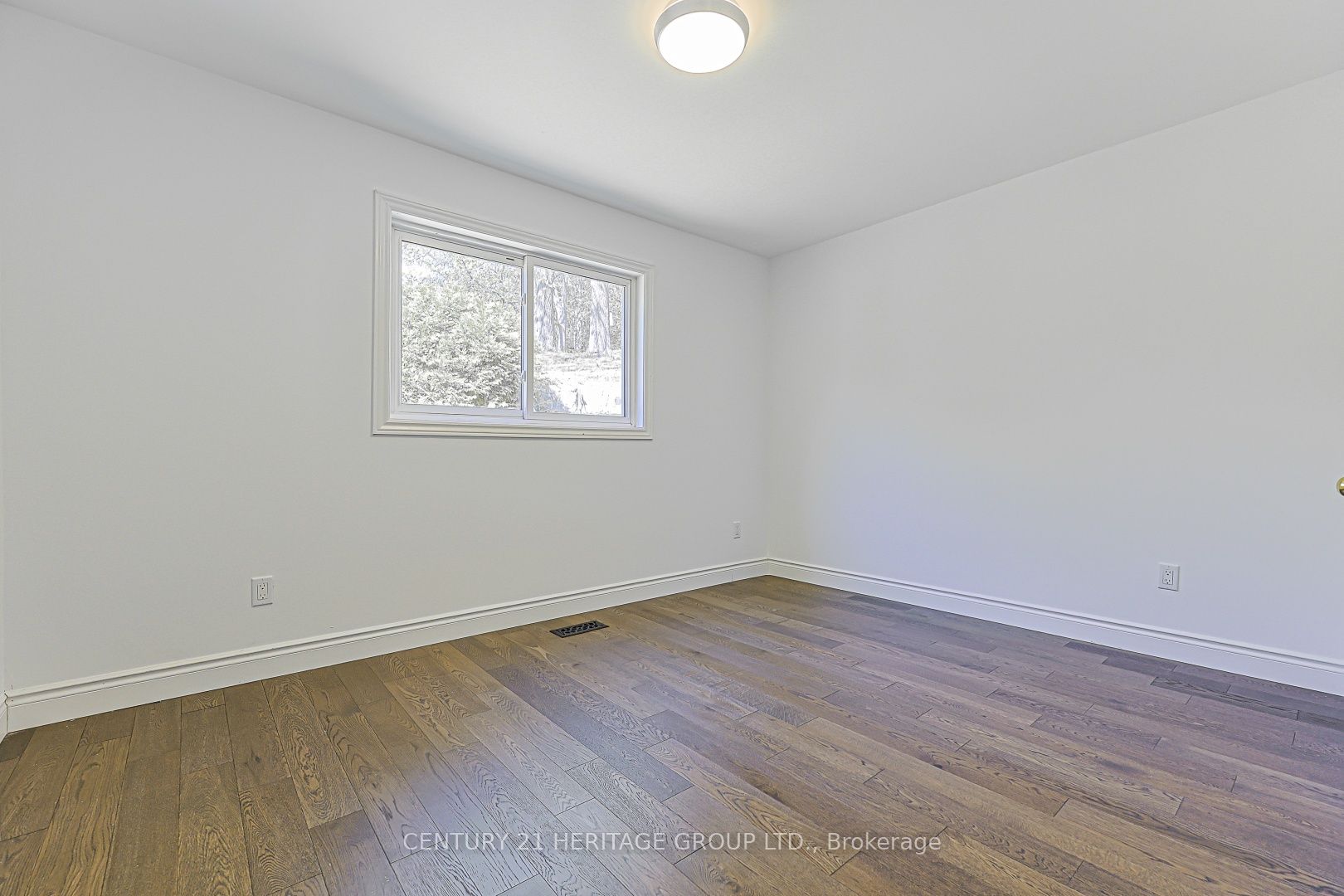 178 Main Street N Property Photo 10