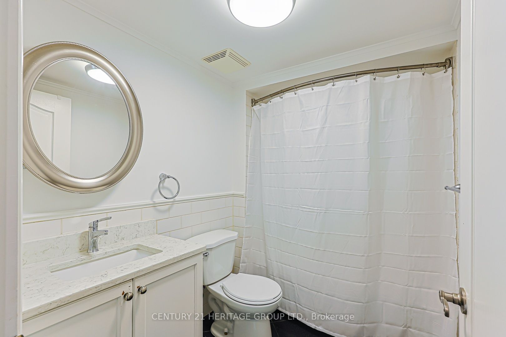 178 Main Street N Property Photo 11