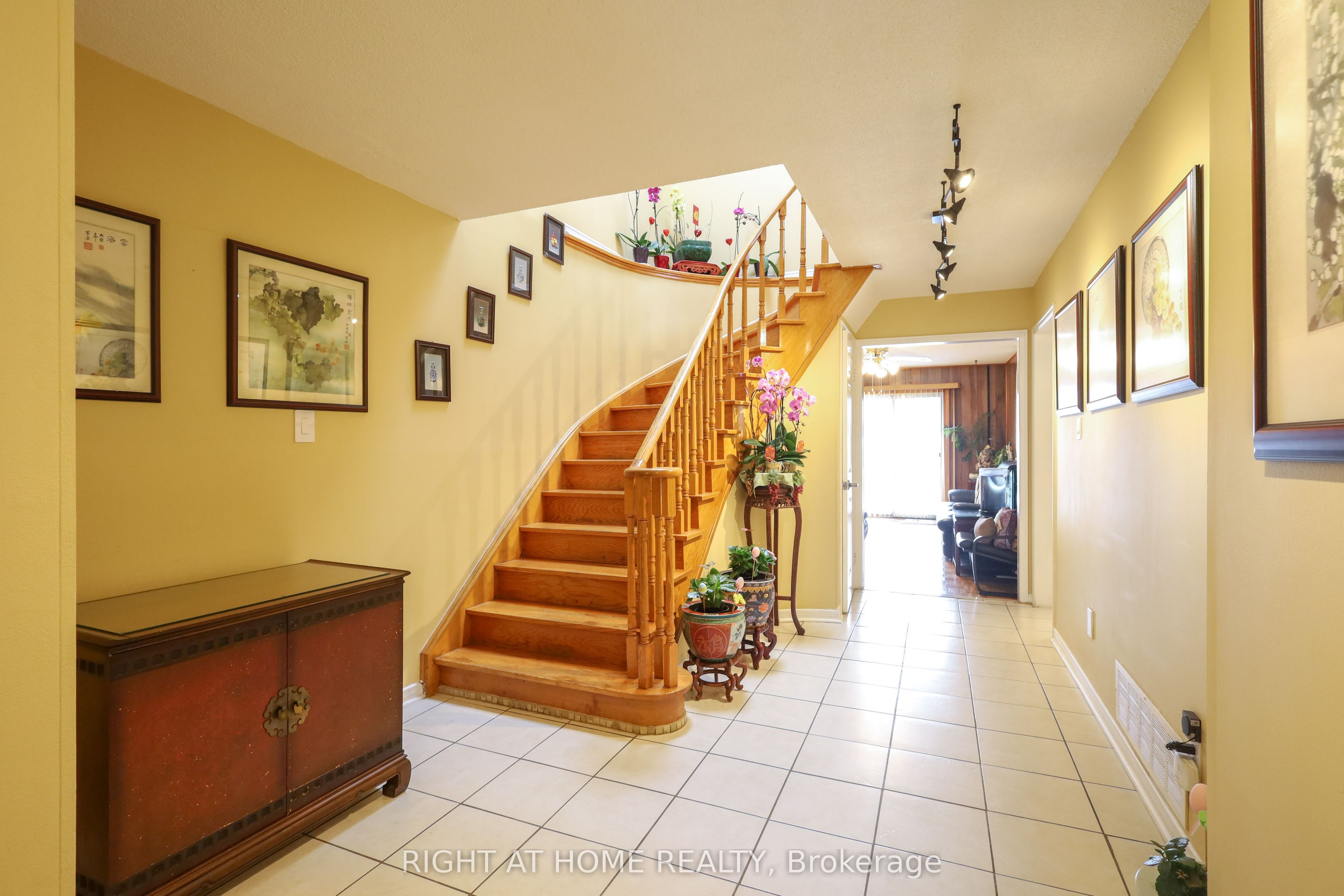 31 Stargell Crescent Property Photo 4