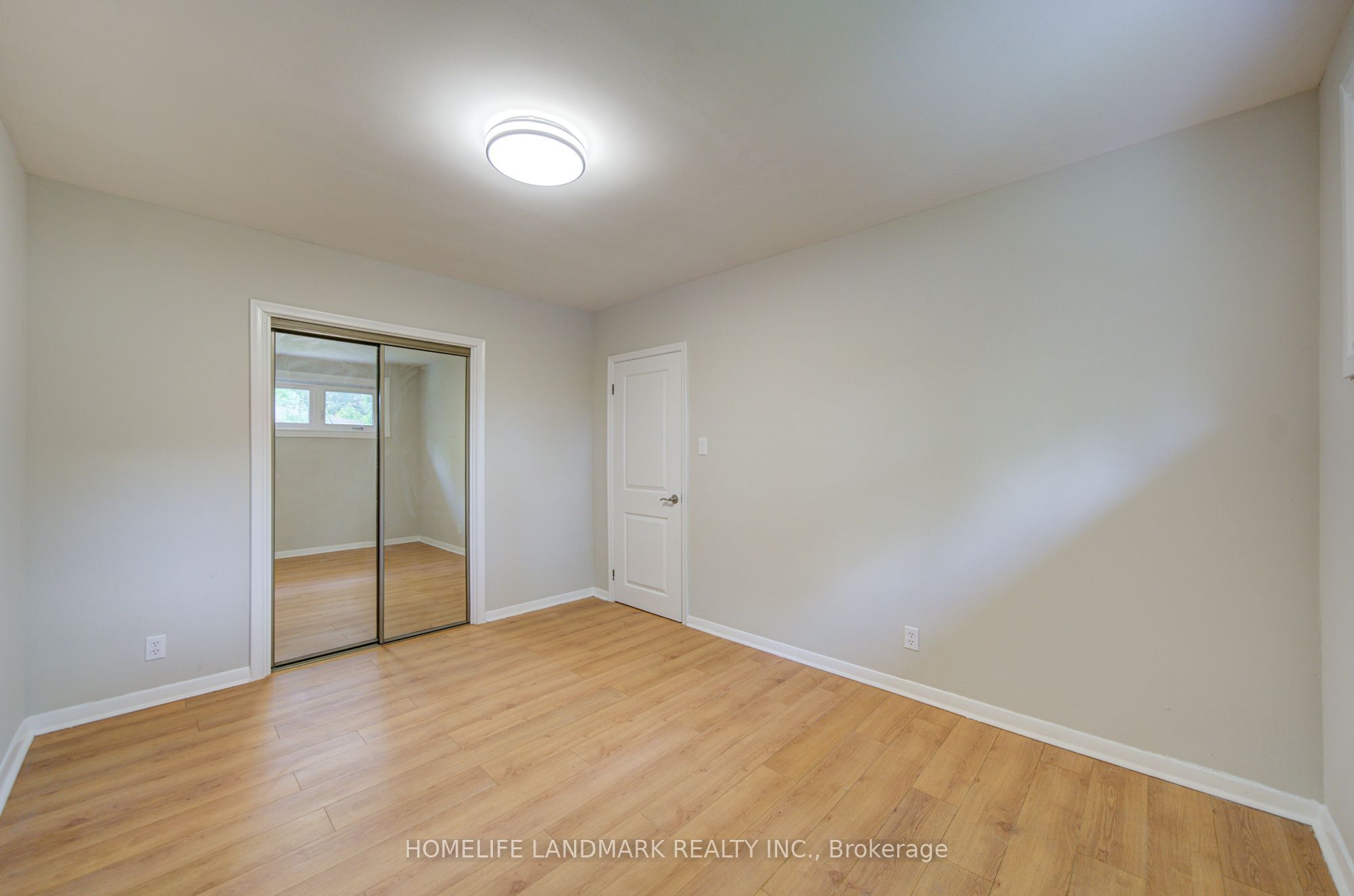 341 Blue Grass Boulevard Property Photo 10