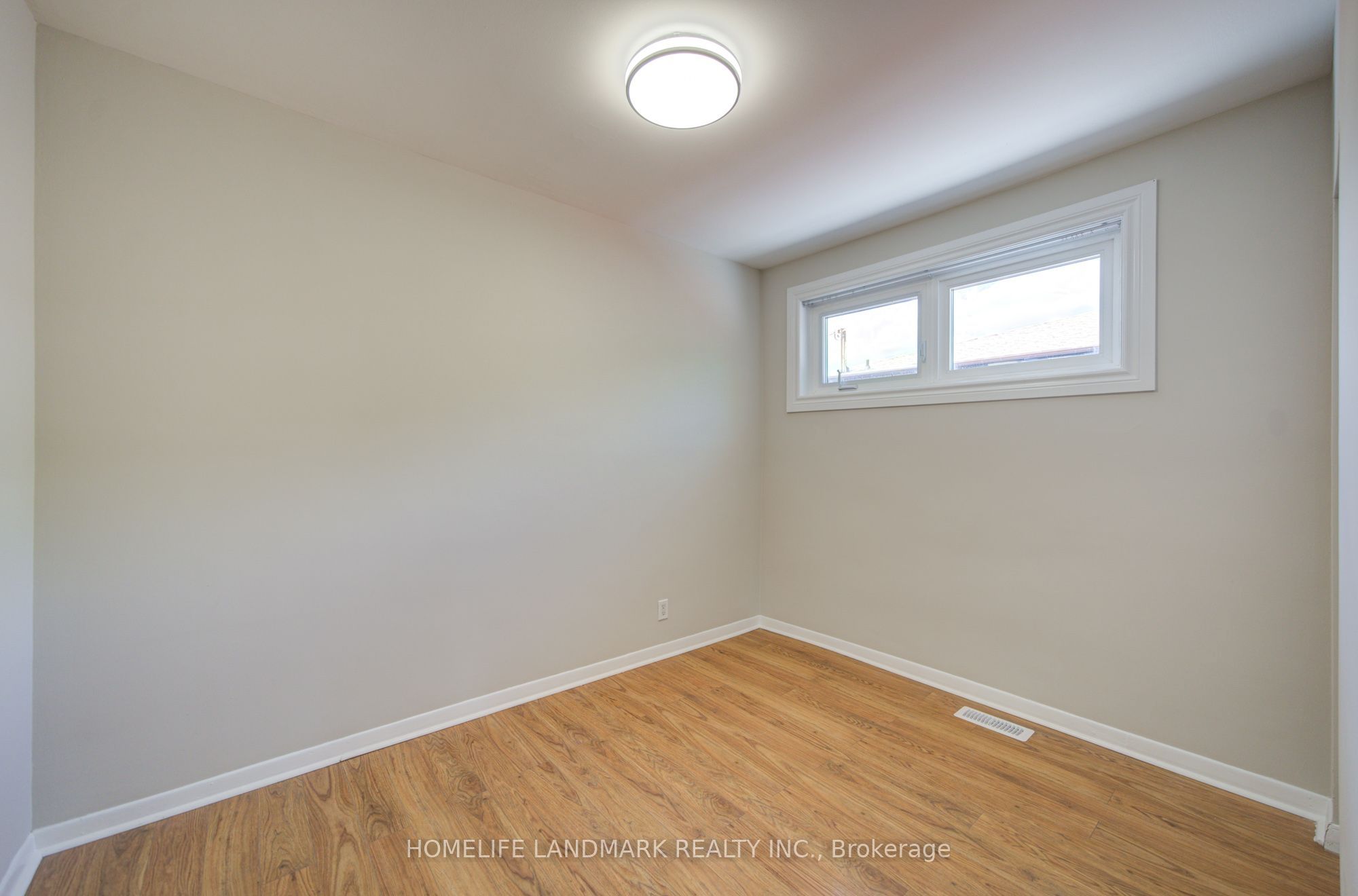 341 Blue Grass Boulevard Property Photo 14