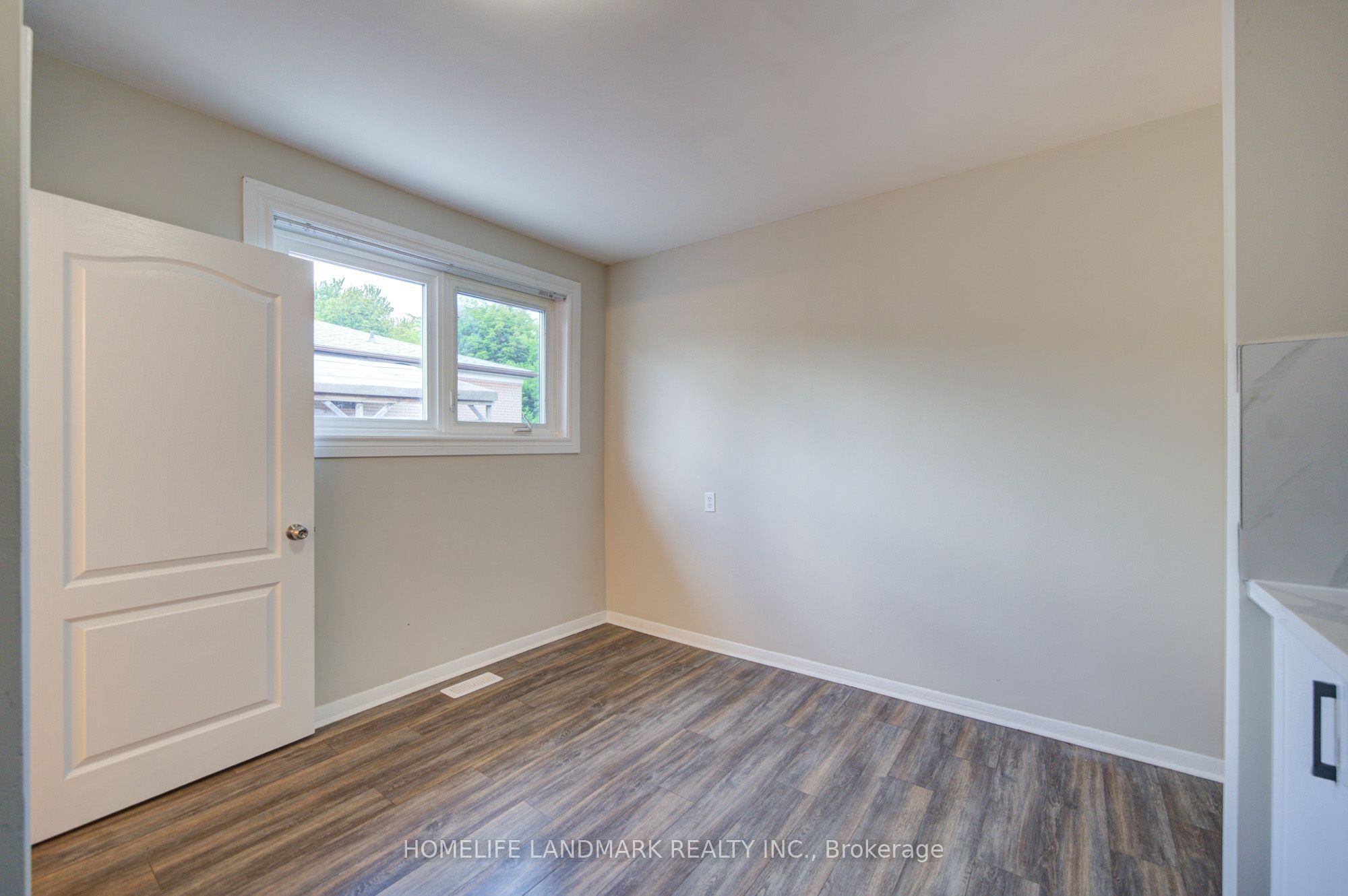 341 Blue Grass Boulevard Property Photo 18