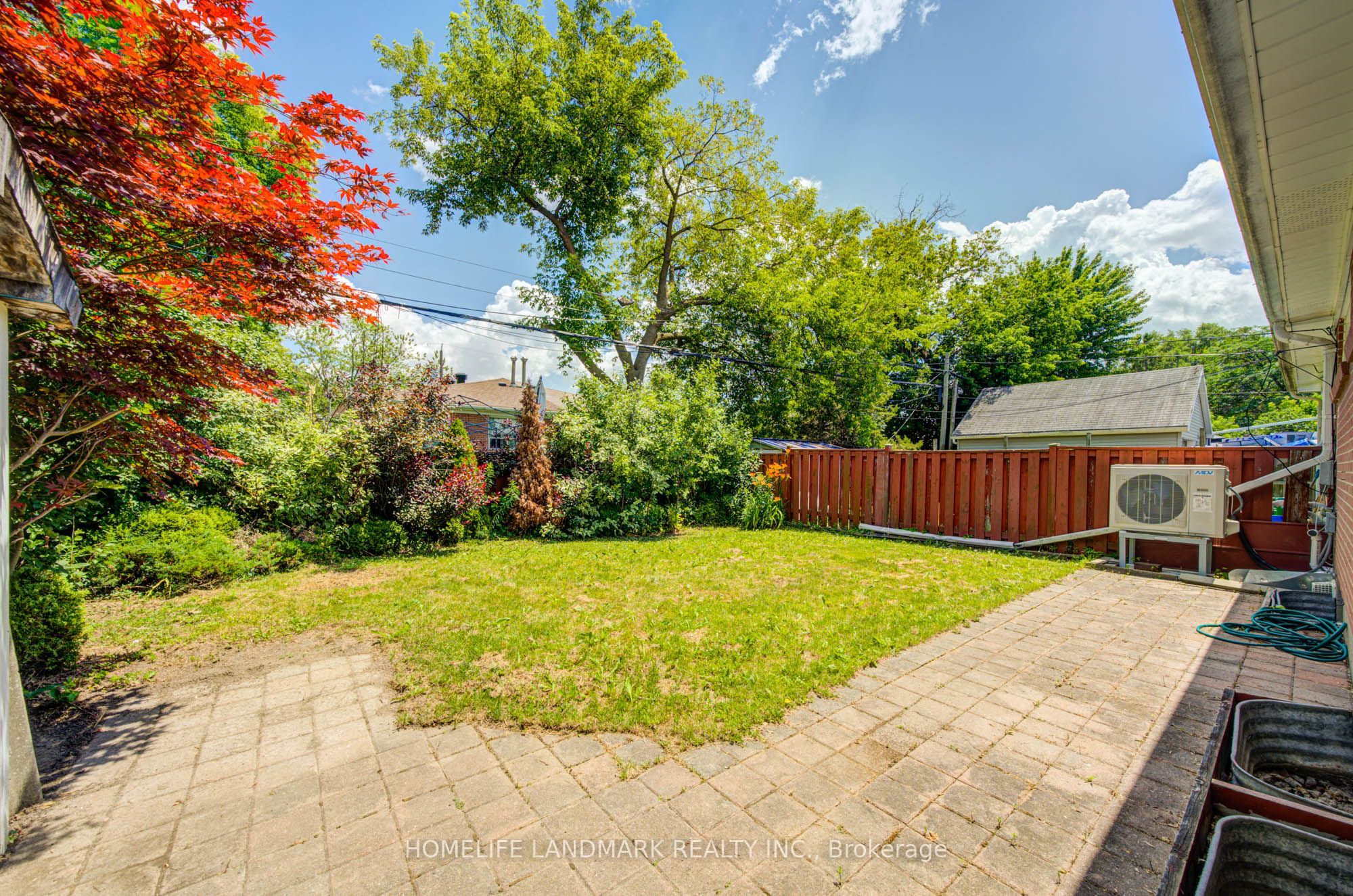 341 Blue Grass Boulevard Property Photo 28
