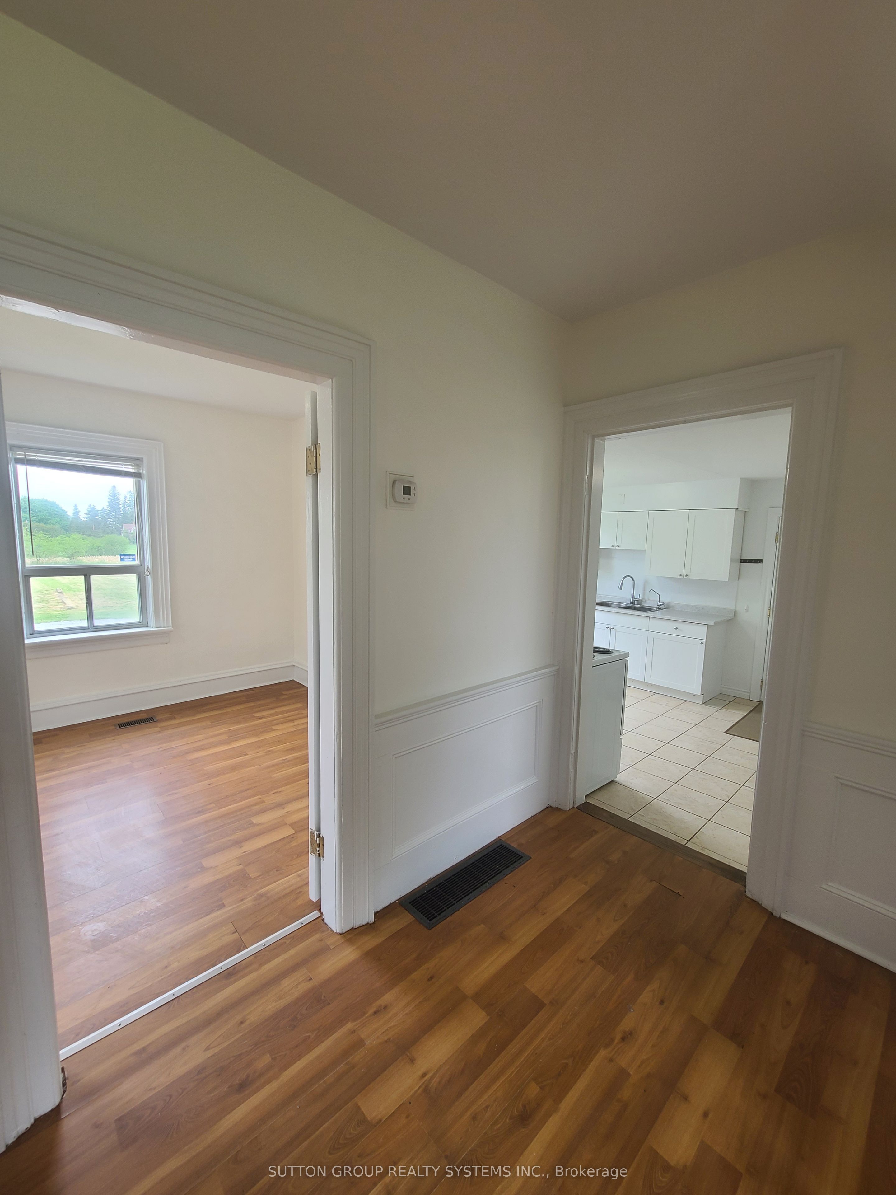 798 King Road Property Photo 7
