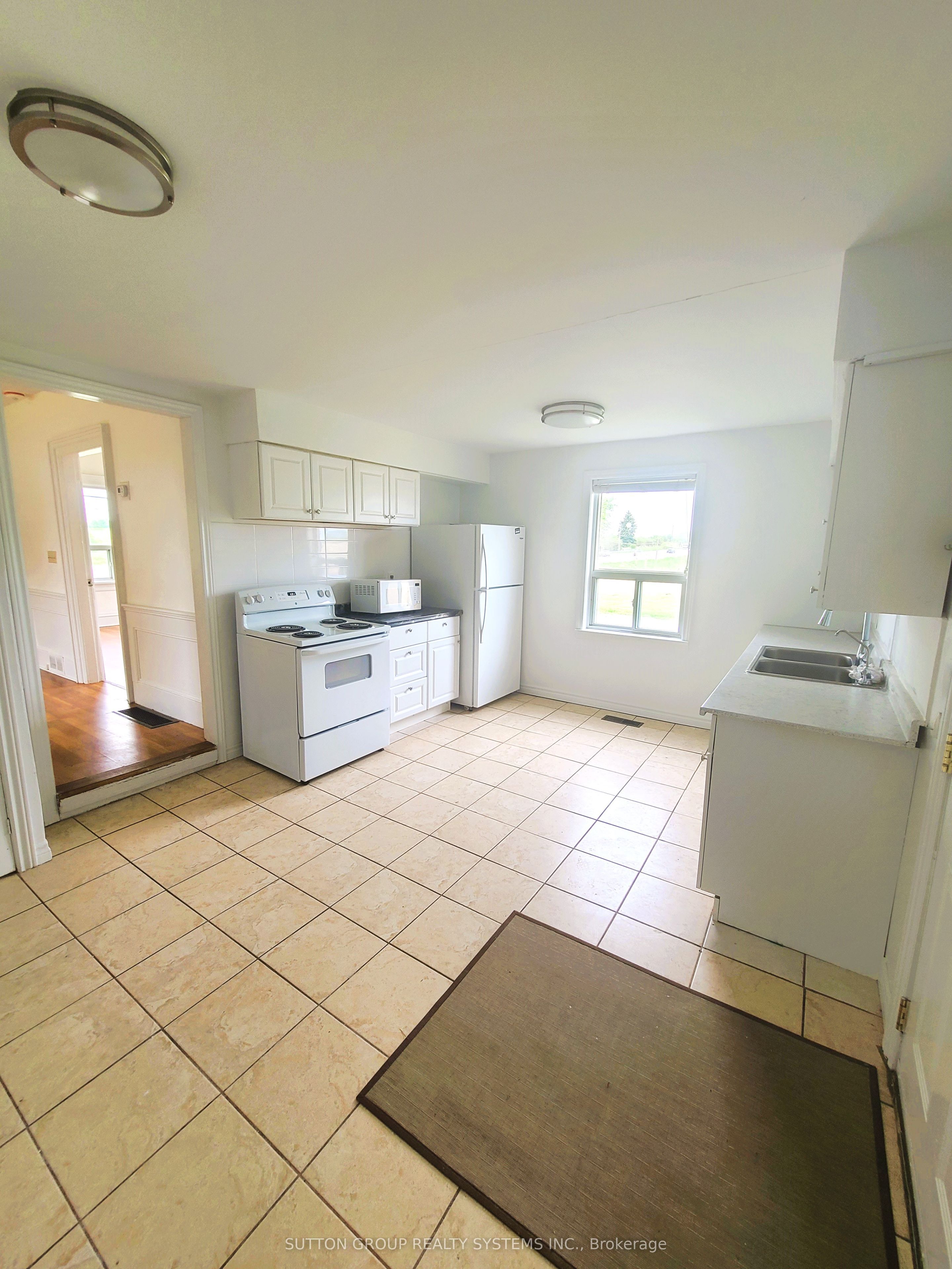 798 King Road Property Photo 10