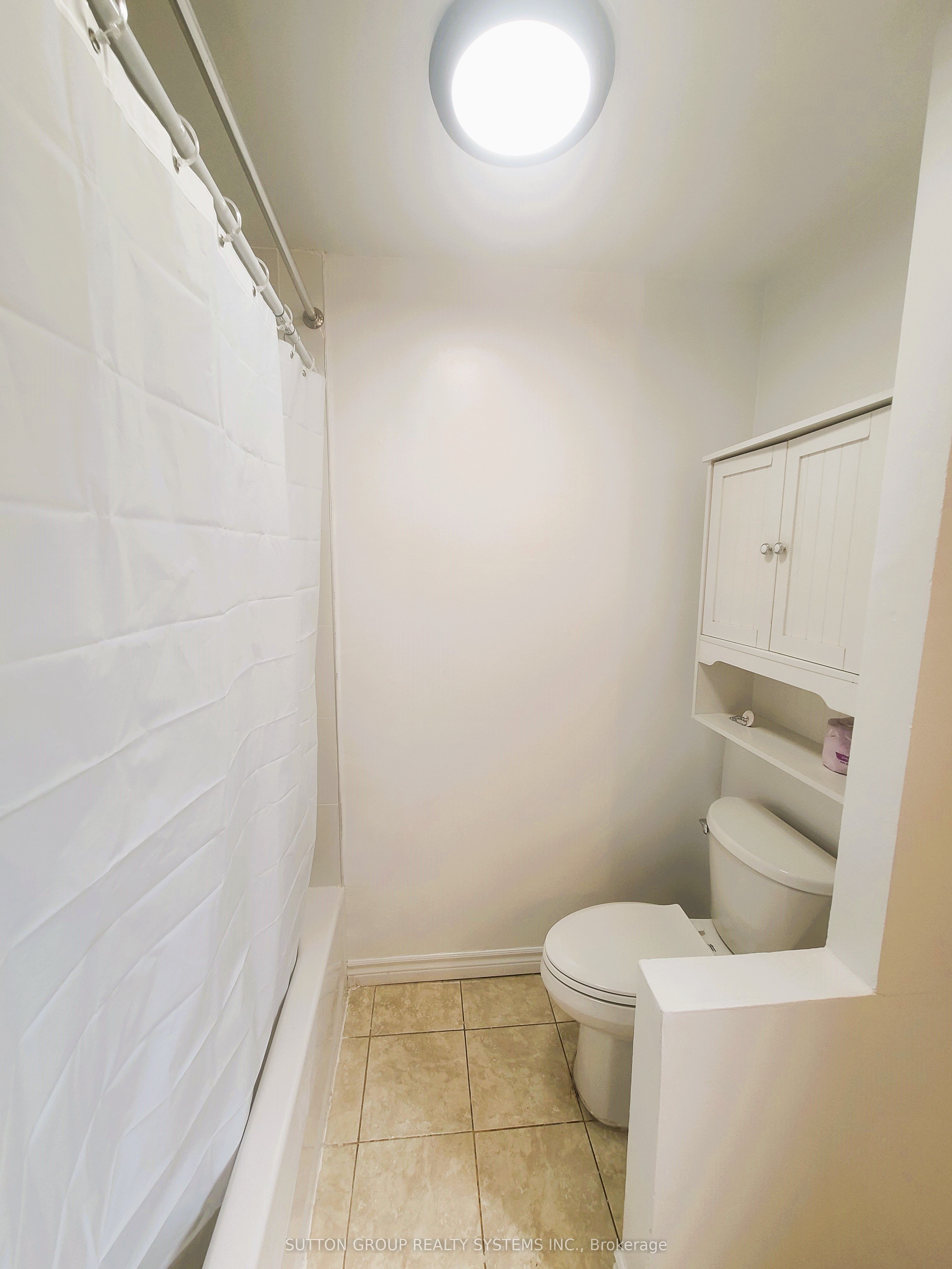 798 King Road Property Photo 13