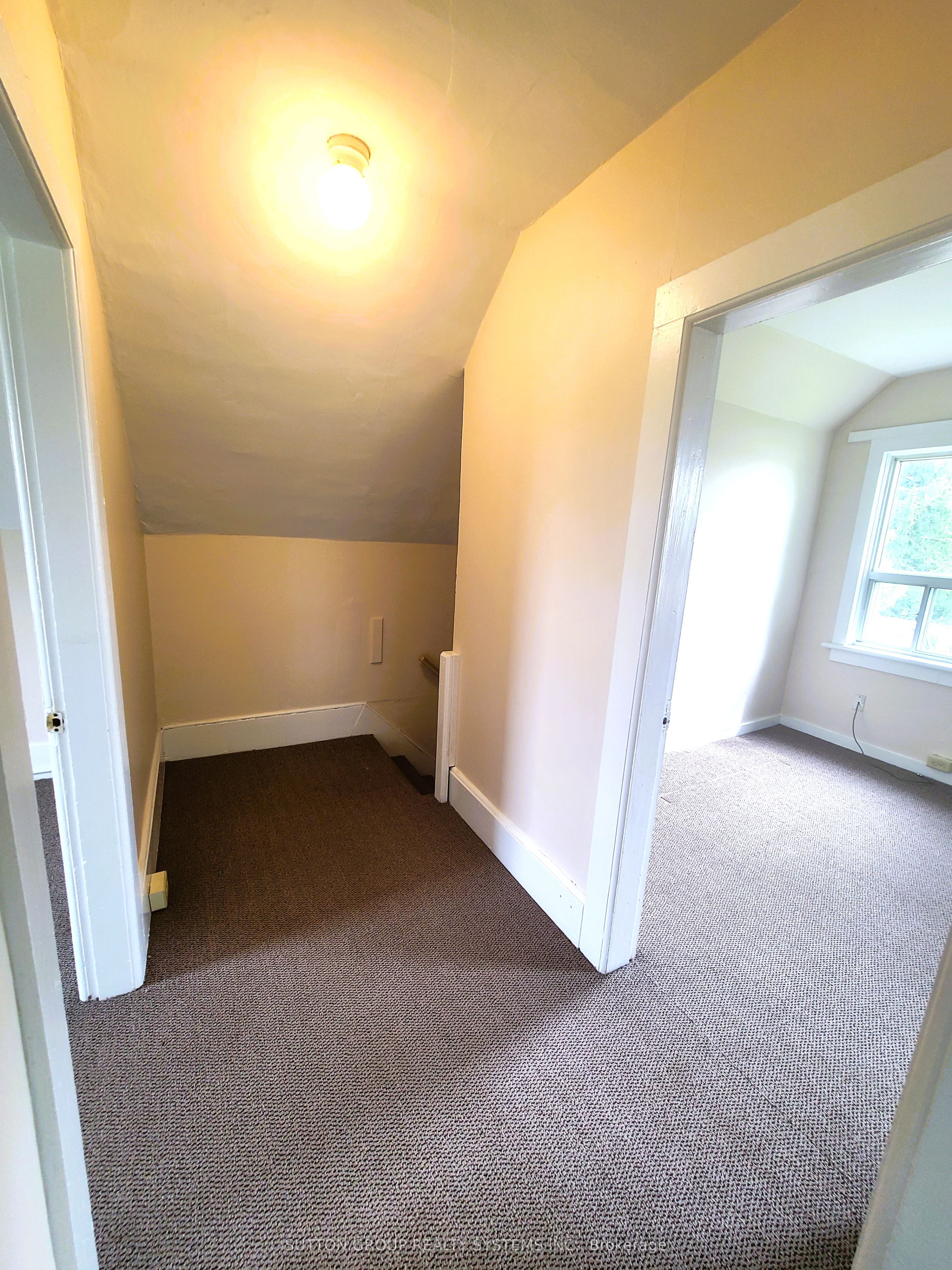 798 King Road Property Photo 16