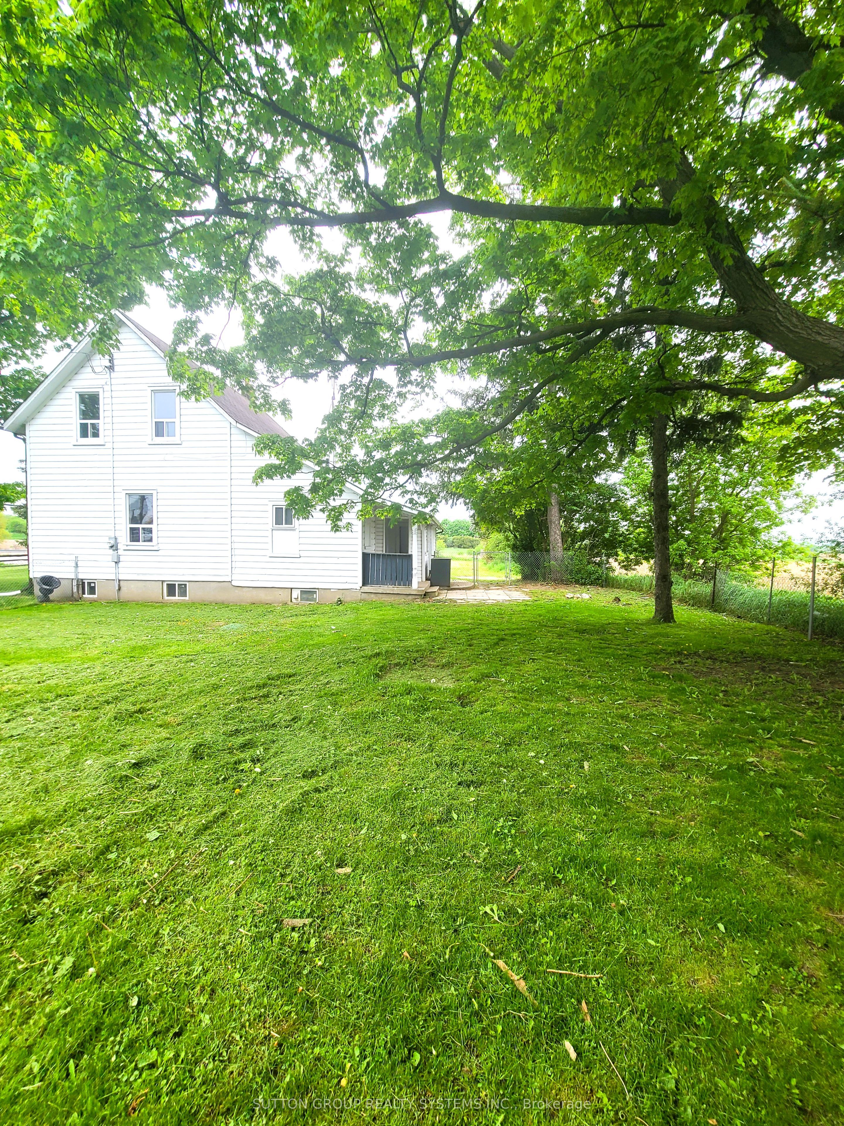 798 King Road Property Photo 27