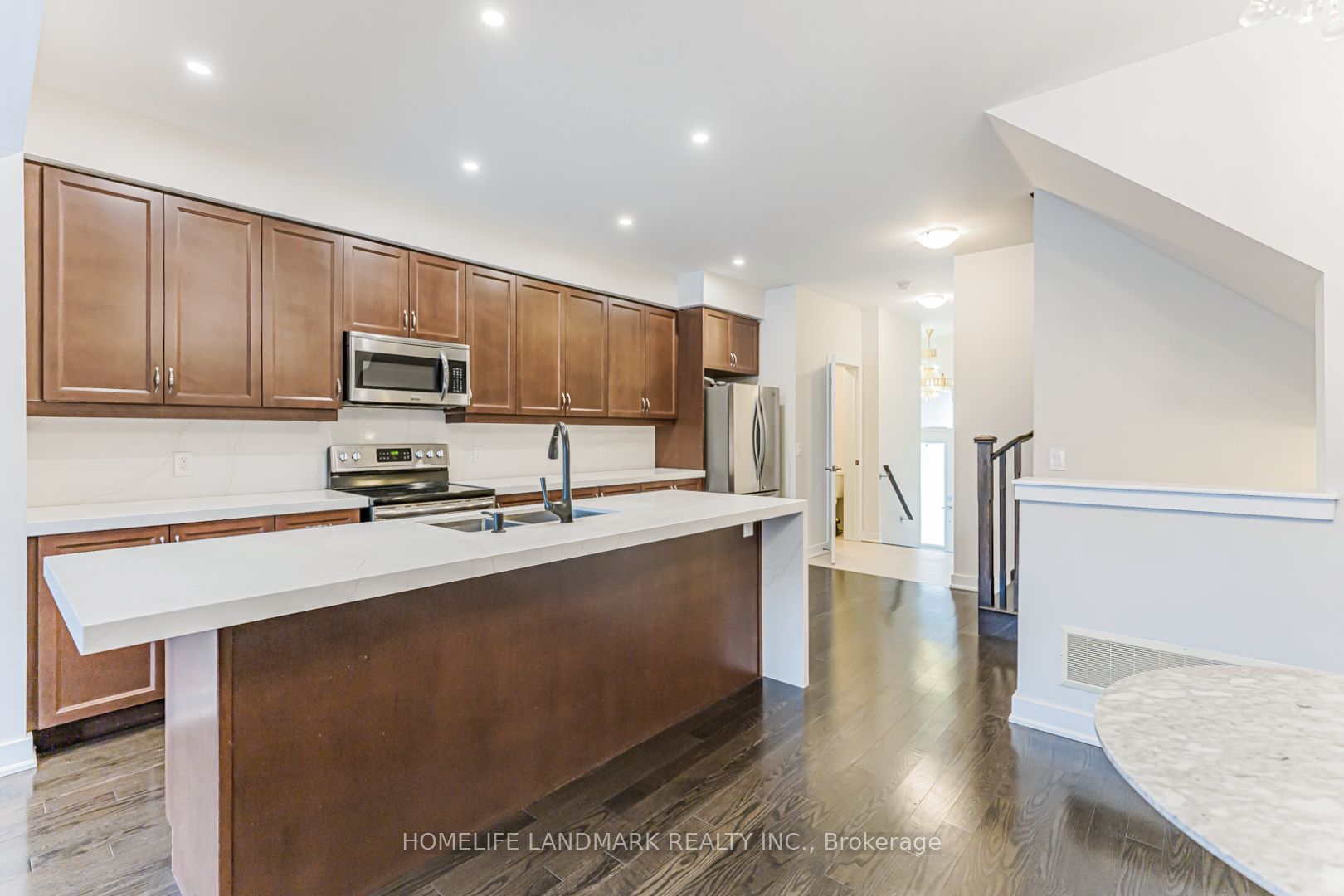 62 Helliwell Crescent Property Photo 10