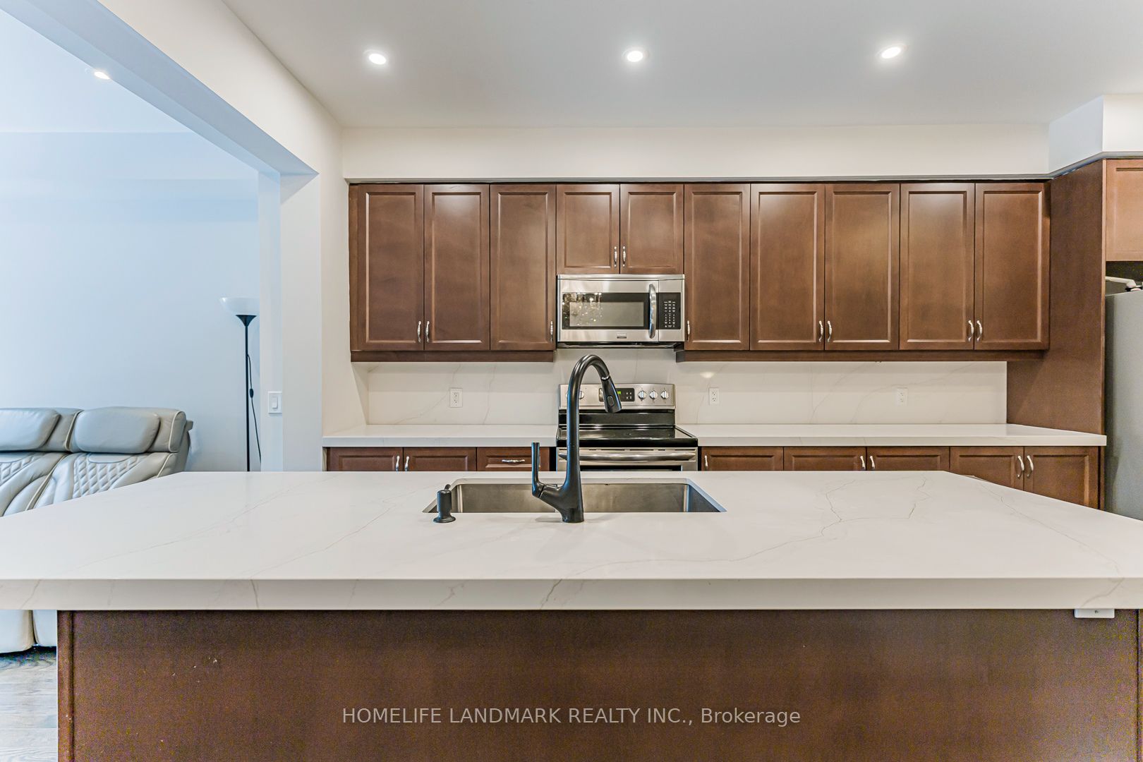 62 Helliwell Crescent Property Photo 11