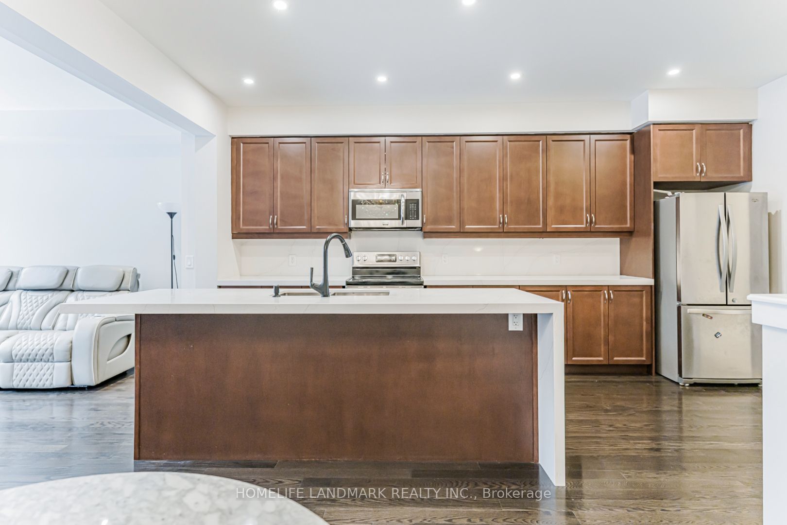 62 Helliwell Crescent Property Photo 14