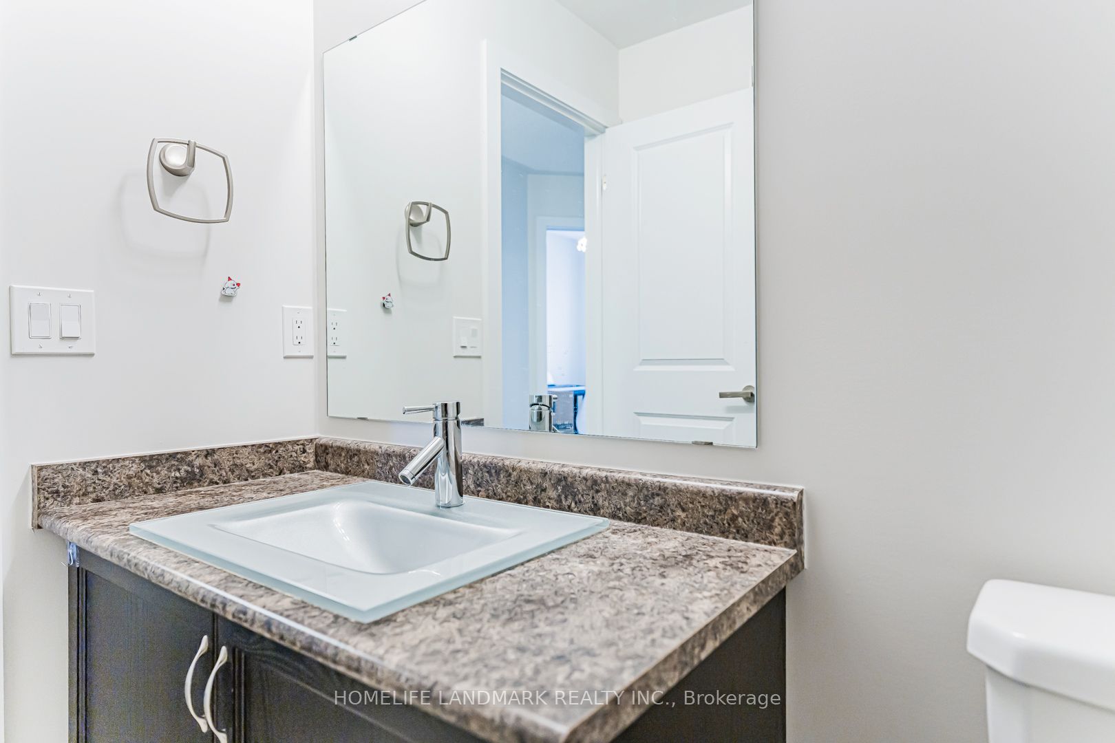 62 Helliwell Crescent Property Photo 29