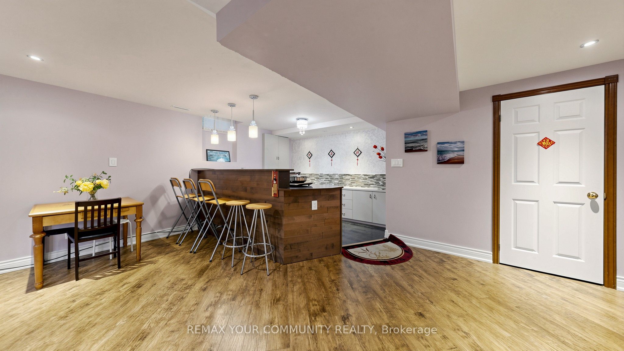 32 Soho Crescent Basement Property Photo 9