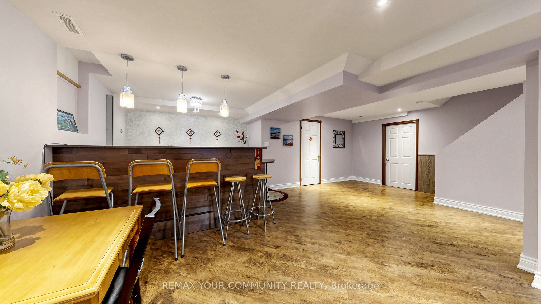 32 Soho Crescent Basement Property Photo 11