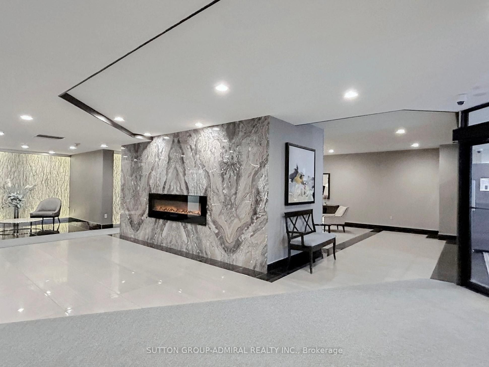 7601 Bathurst Street 312 Property Photo 6