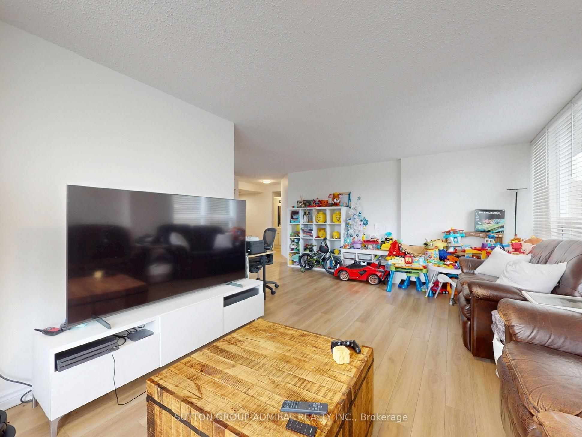 7601 Bathurst Street 312 Property Photo 13