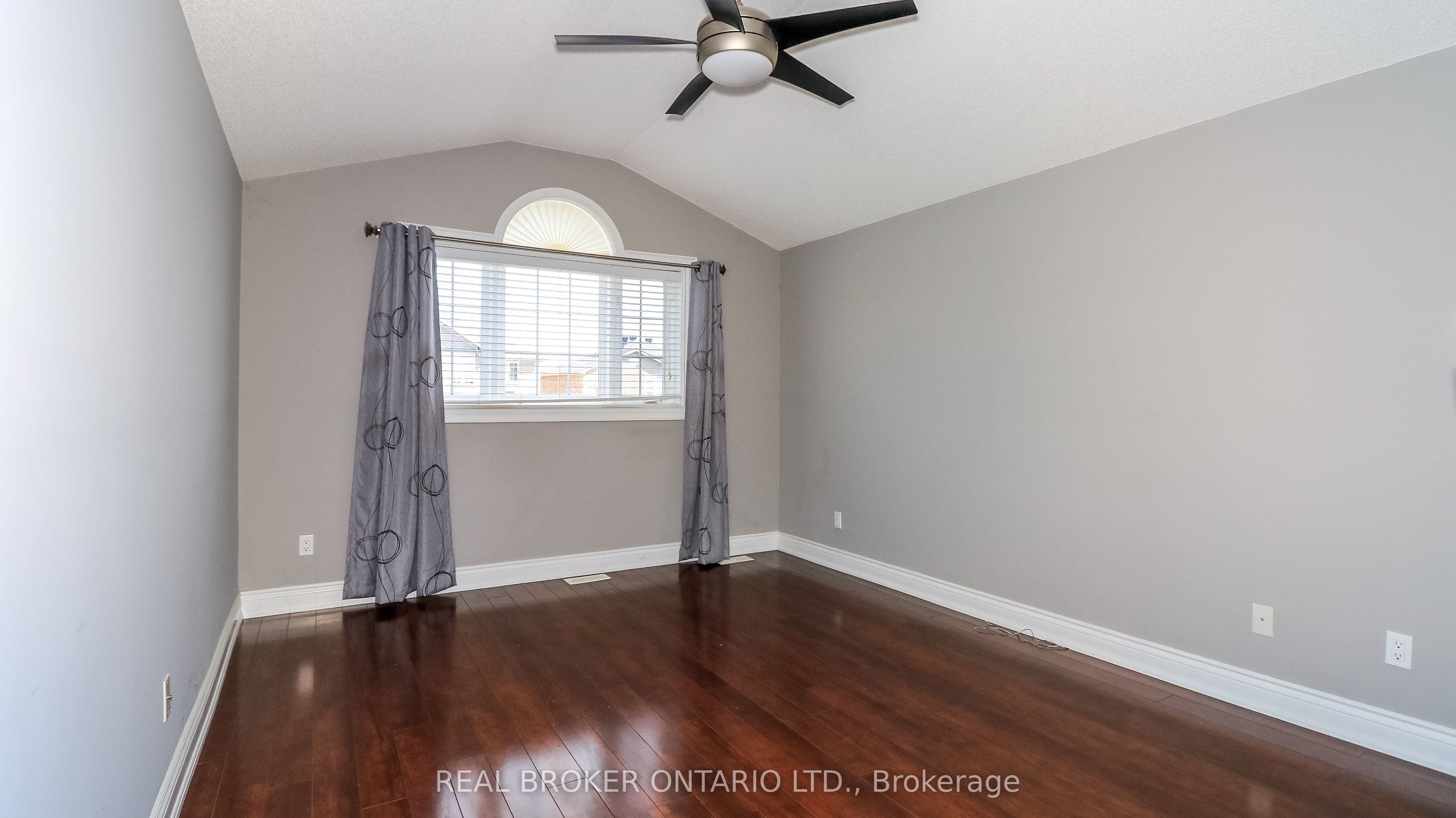 2202 Batters Loop Property Photo 15