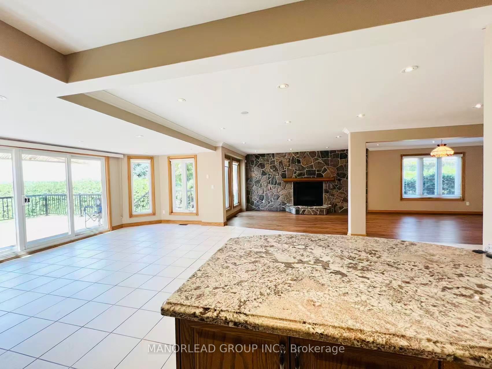 42 Metropolitan Crescent Property Photo 14