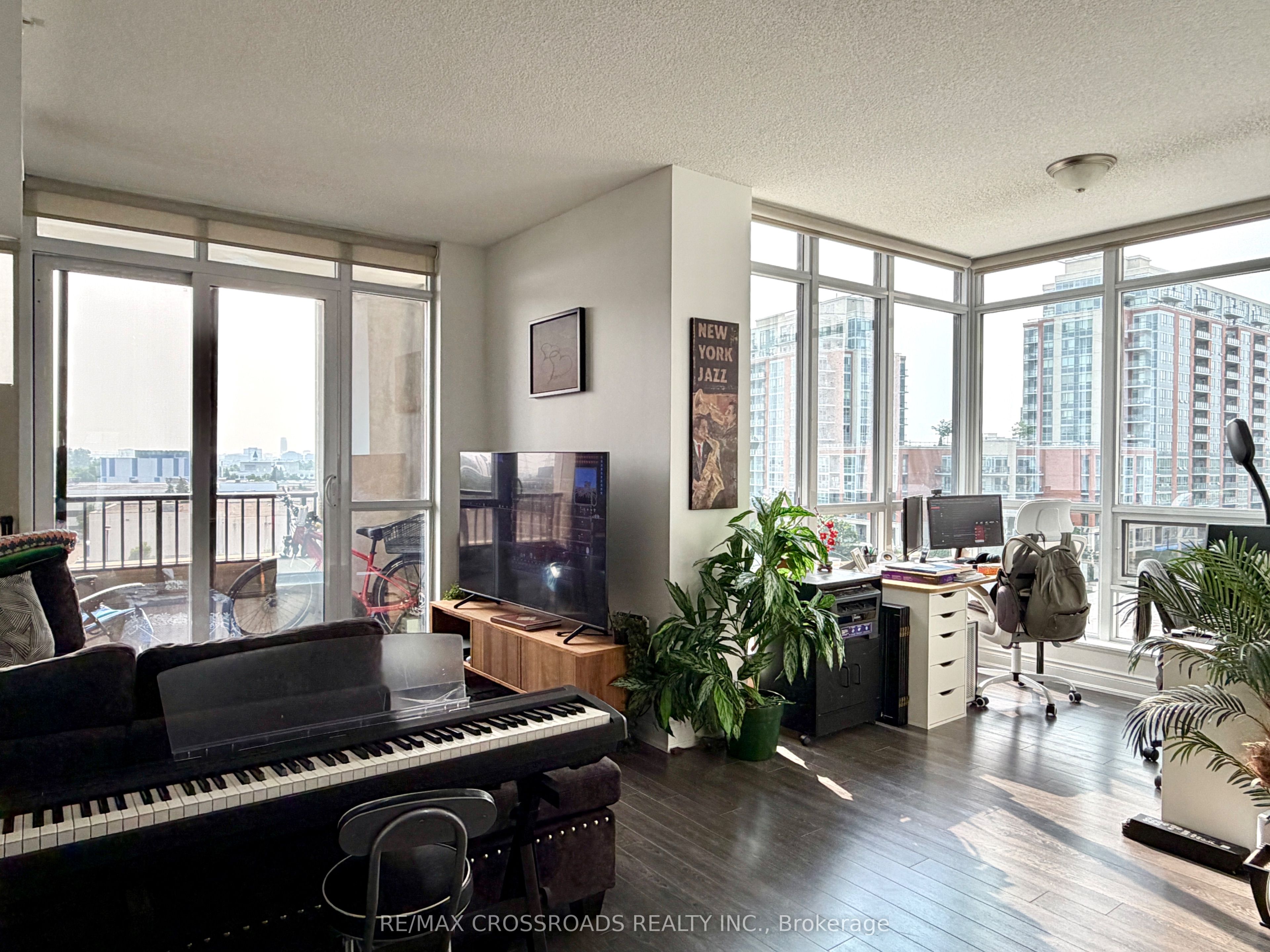 99 South Town Centre Boulevard 720 Property Photo 11