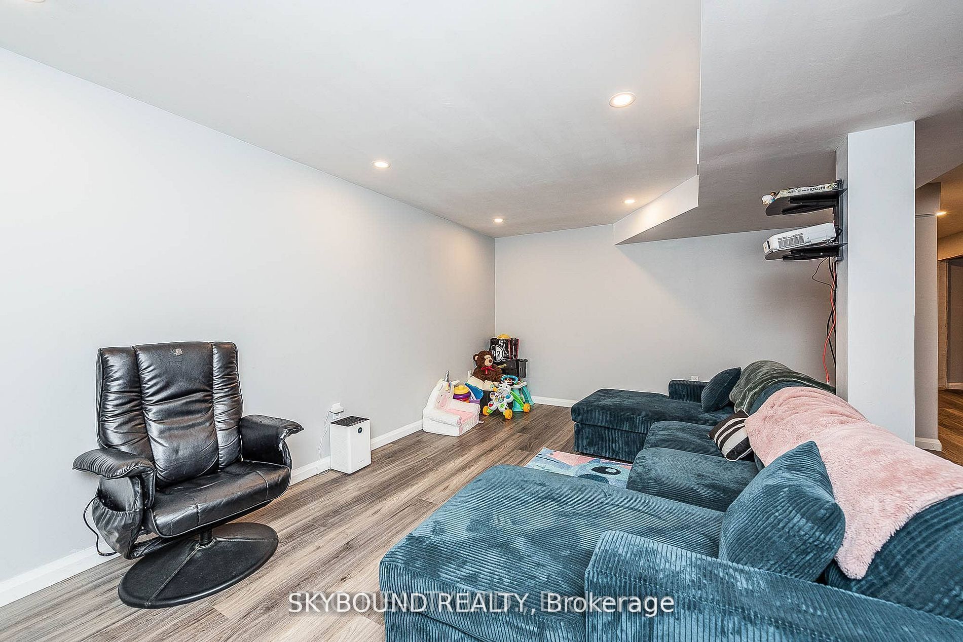 66 Skylark Drive Property Photo 28