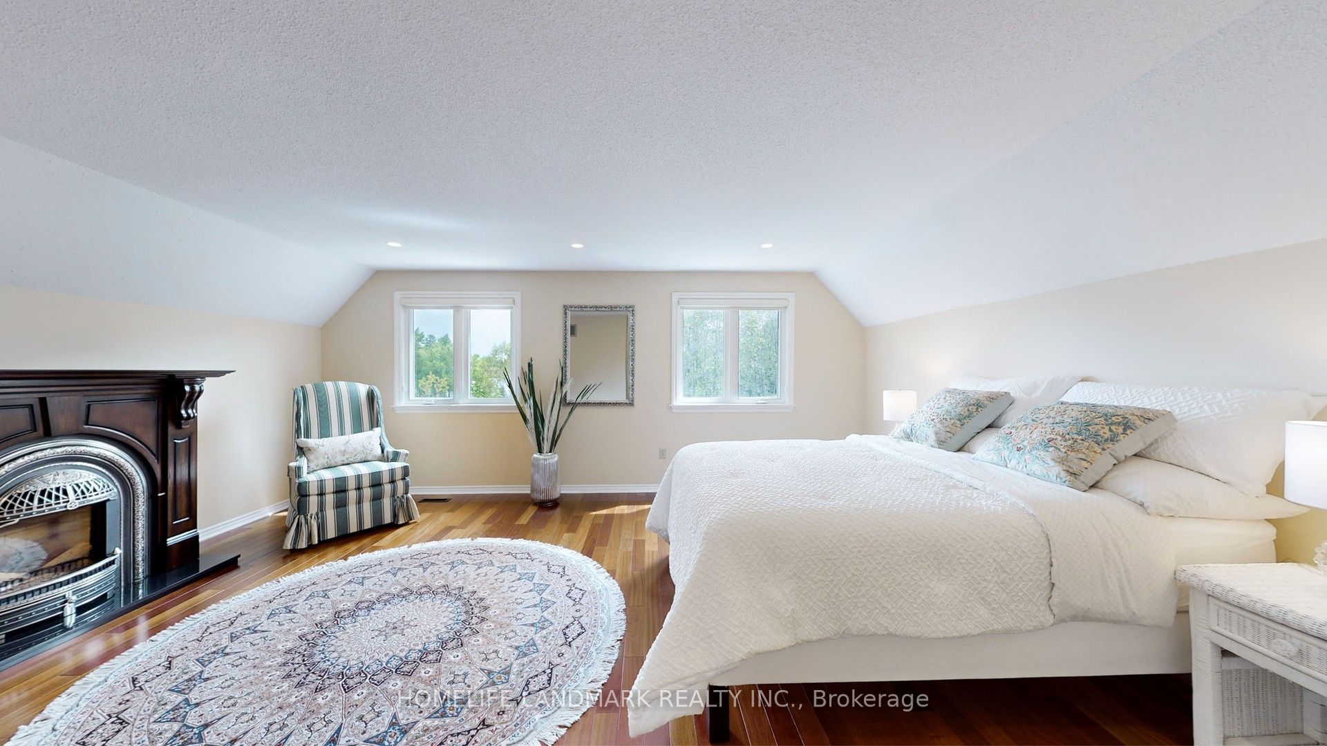 522 Cam Fella Boulevard Property Photo 19