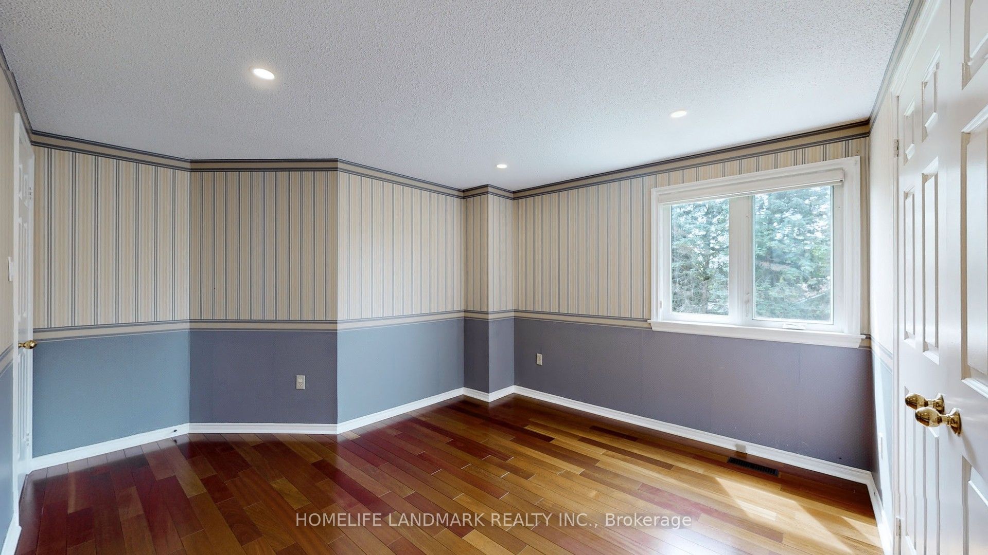522 Cam Fella Boulevard Property Photo 29