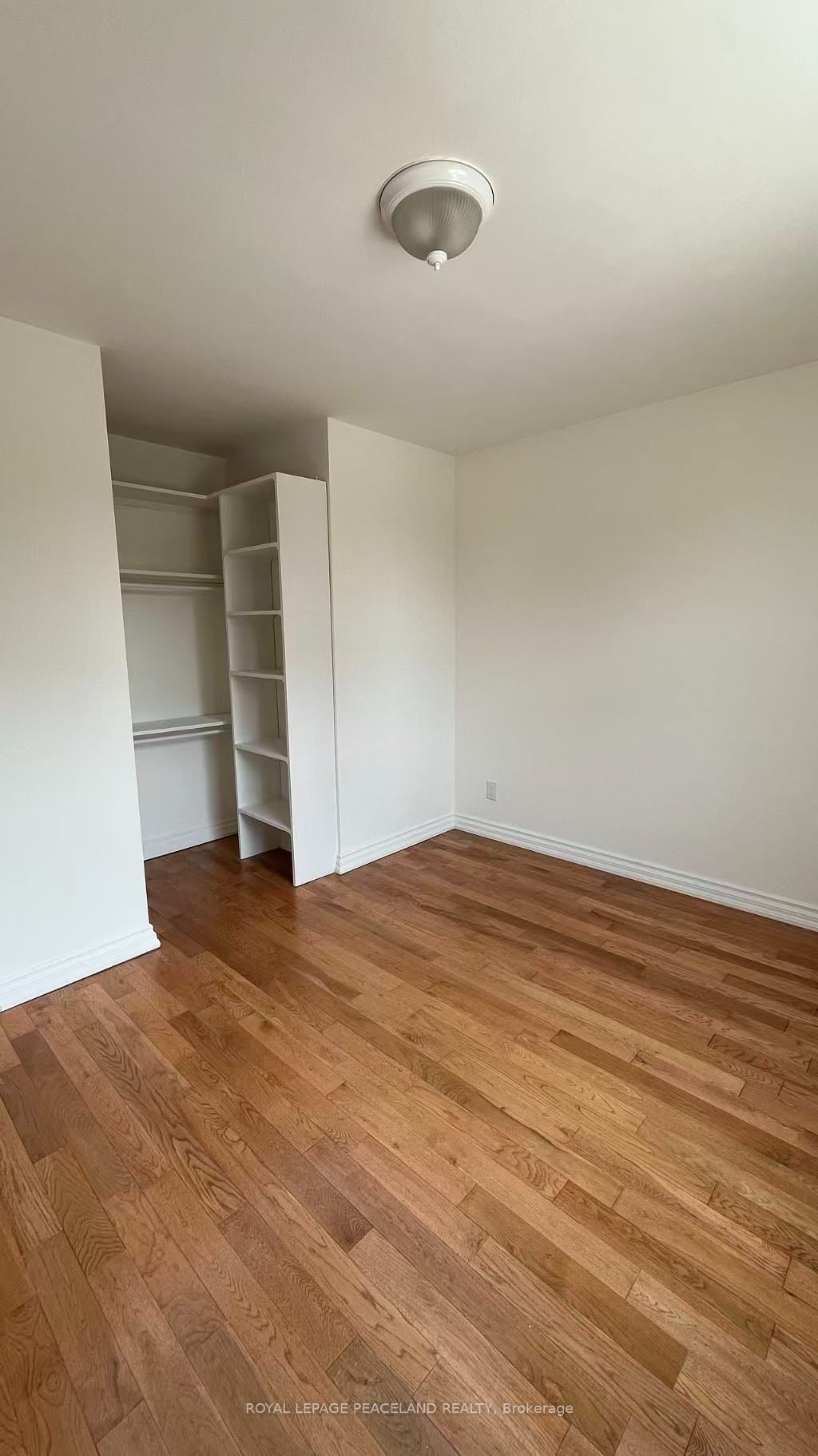 711 Irwin Crescent Property Photo 13