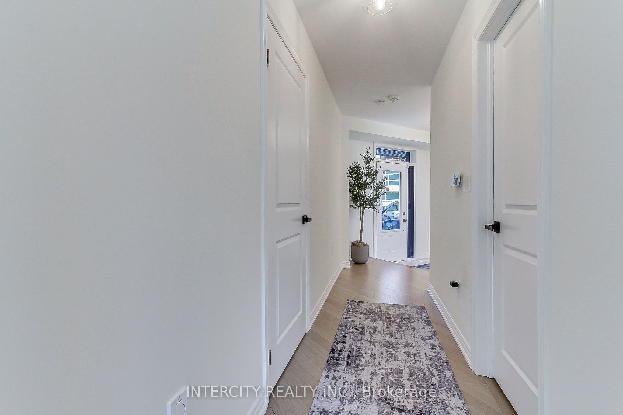 130 Blick Crescent Property Photo 9