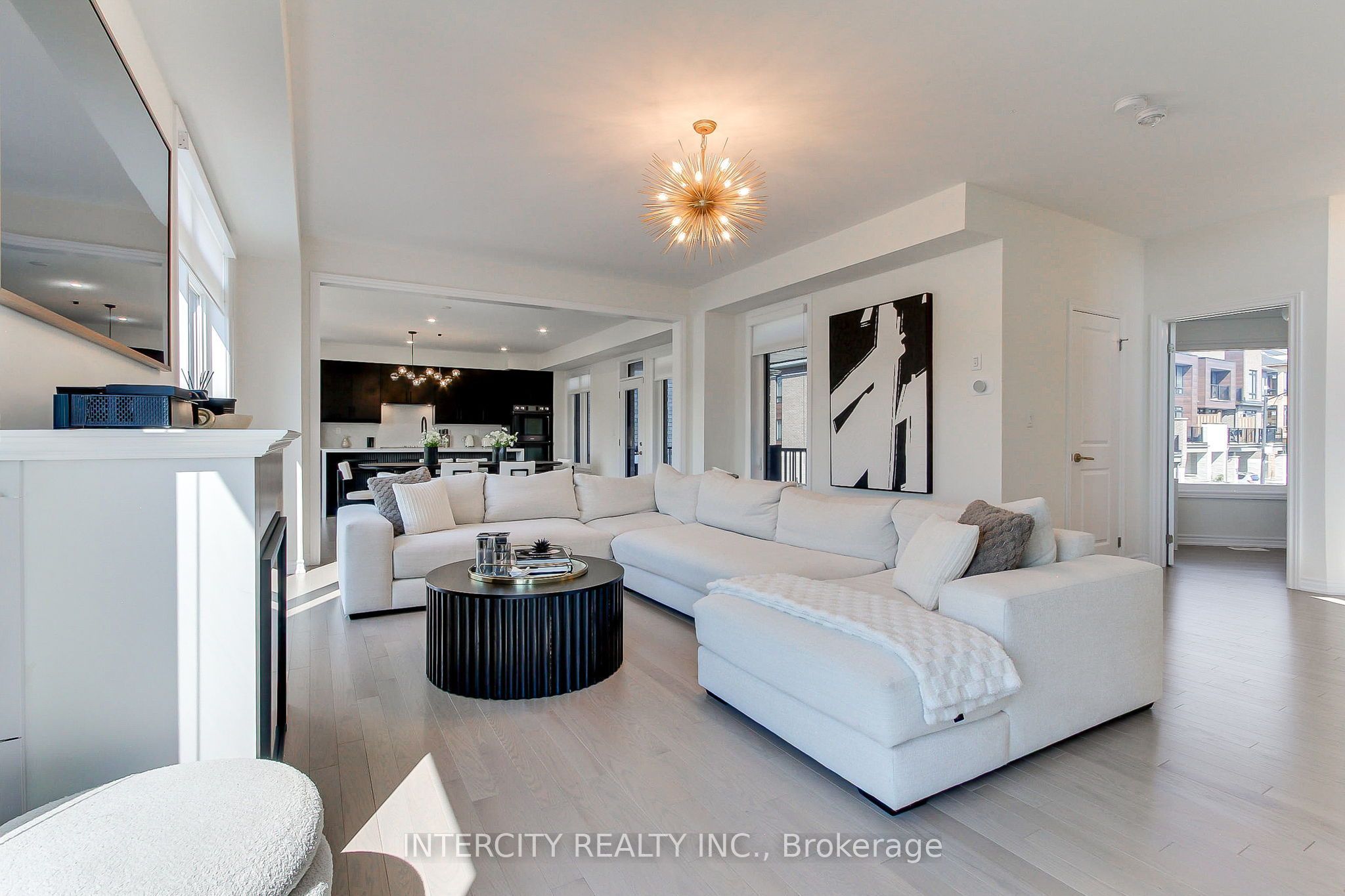 130 Blick Crescent Property Photo 17