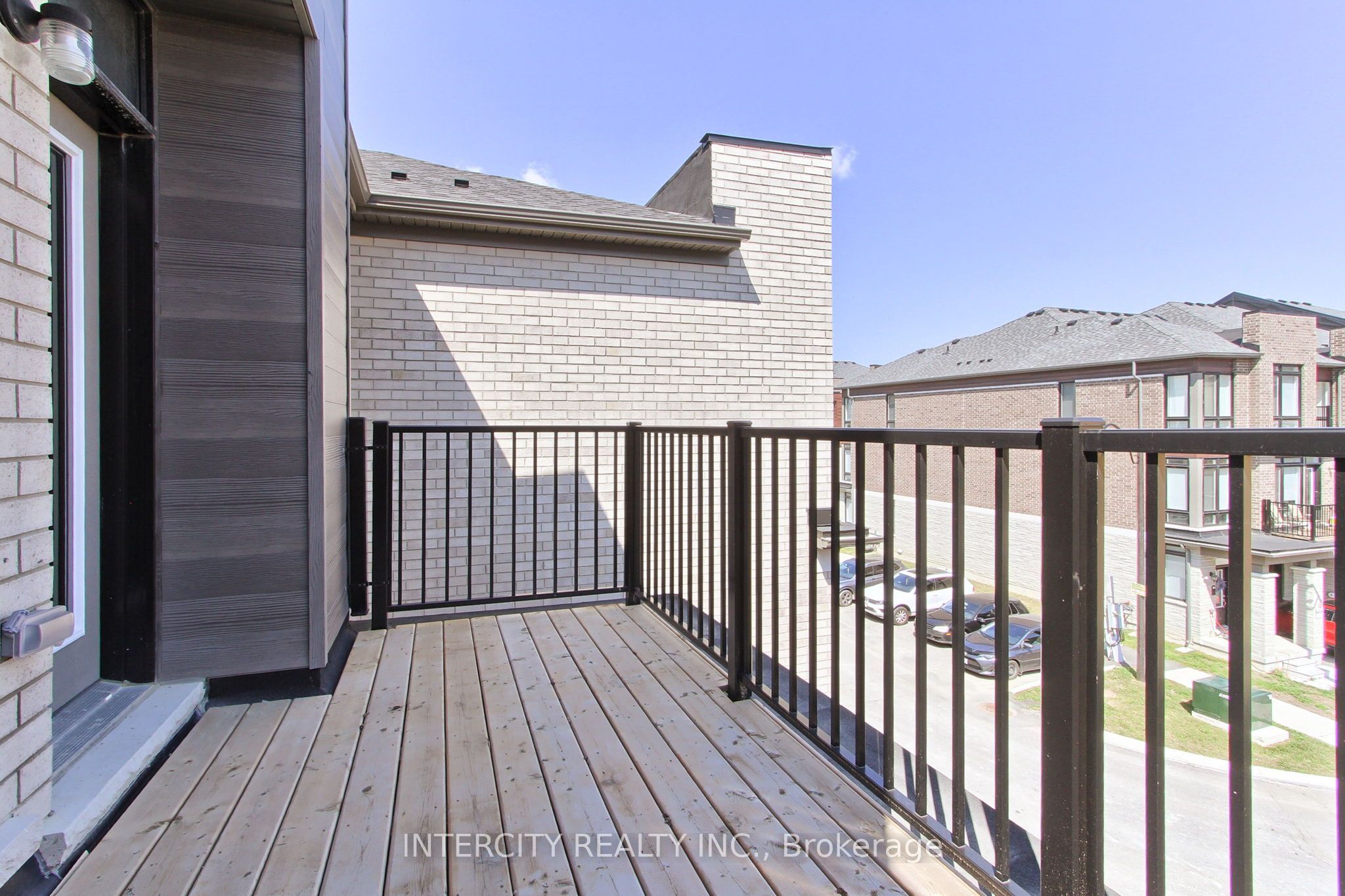 130 Blick Crescent Property Photo 40