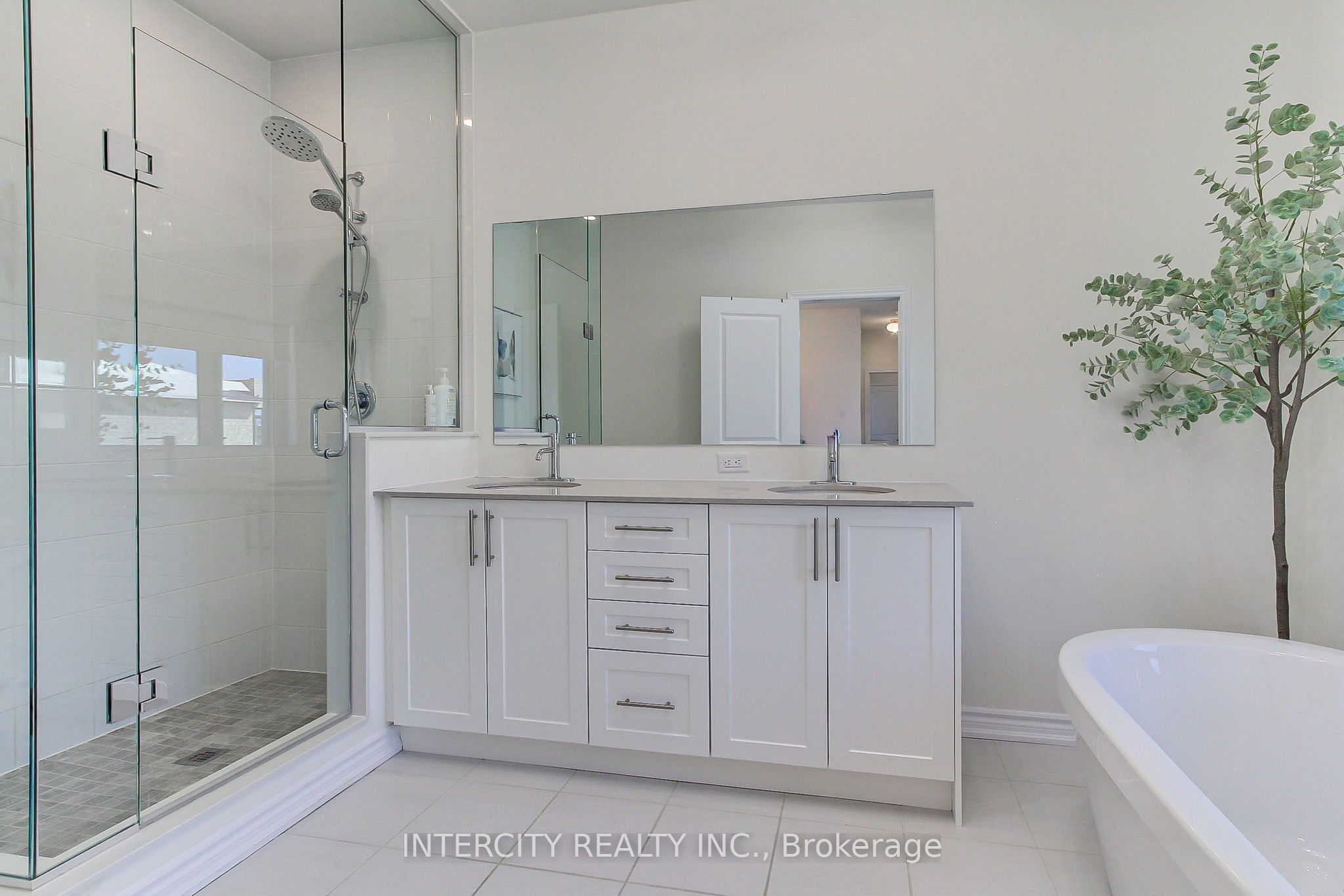 130 Blick Crescent Property Photo 43