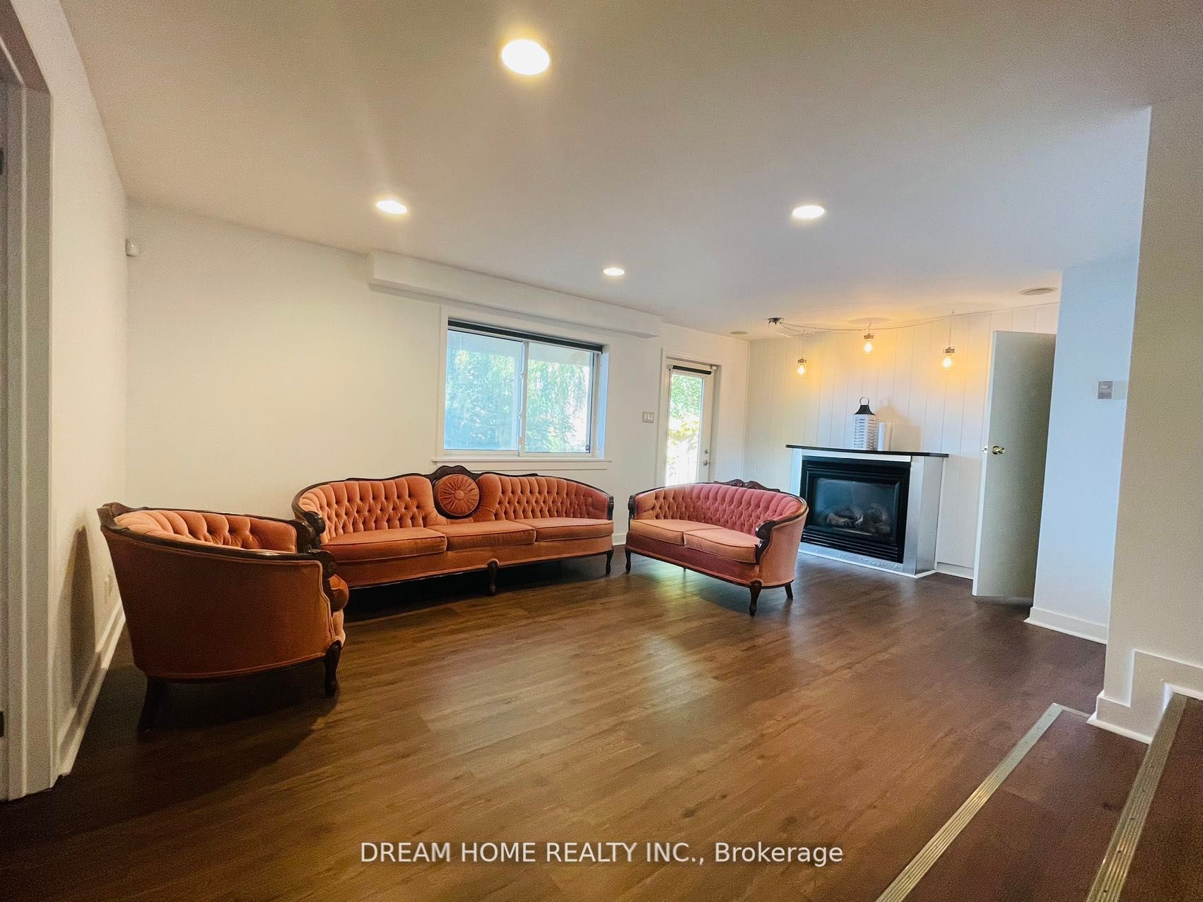 74 Lakeview Avenue Property Photo 25