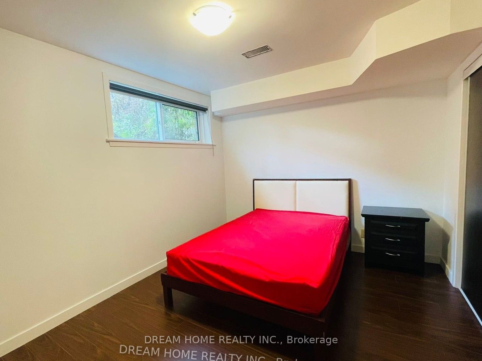 74 Lakeview Avenue Property Photo 28