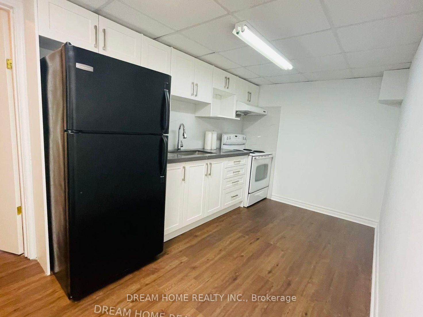 74 Lakeview Avenue Property Photo 29