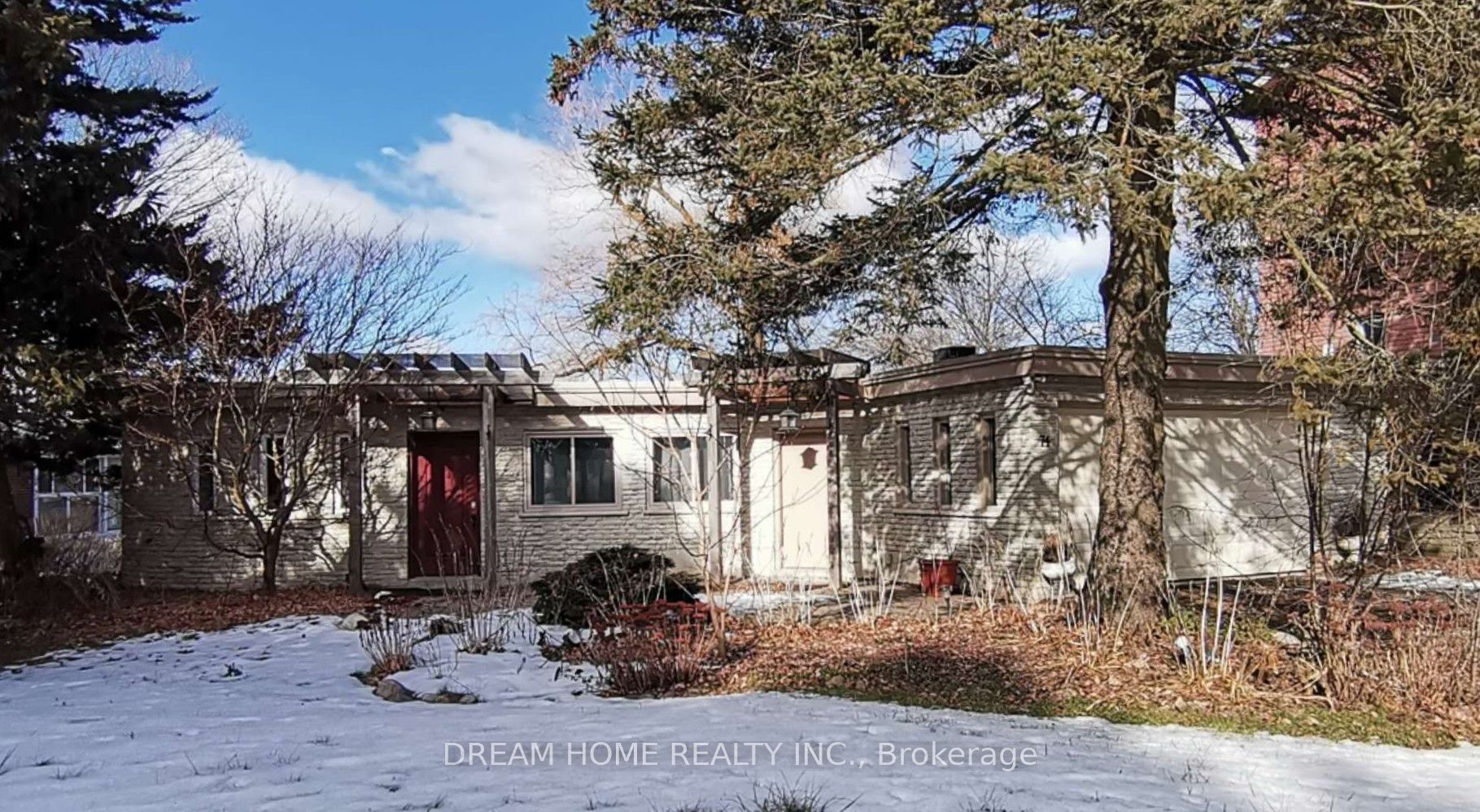 74 Lakeview Avenue Property Photo 31