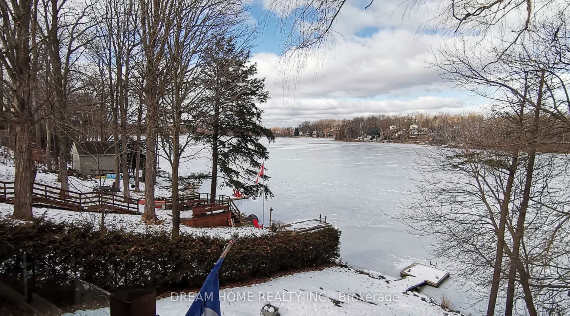 74 Lakeview Avenue Property Photo 34