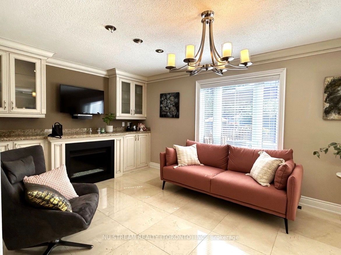 31 Ashfield Drive Property Photo 8