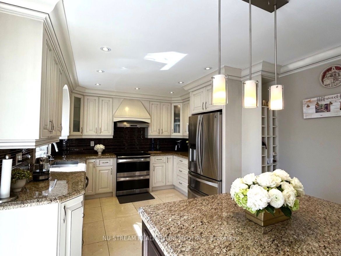 31 Ashfield Drive Property Photo 11
