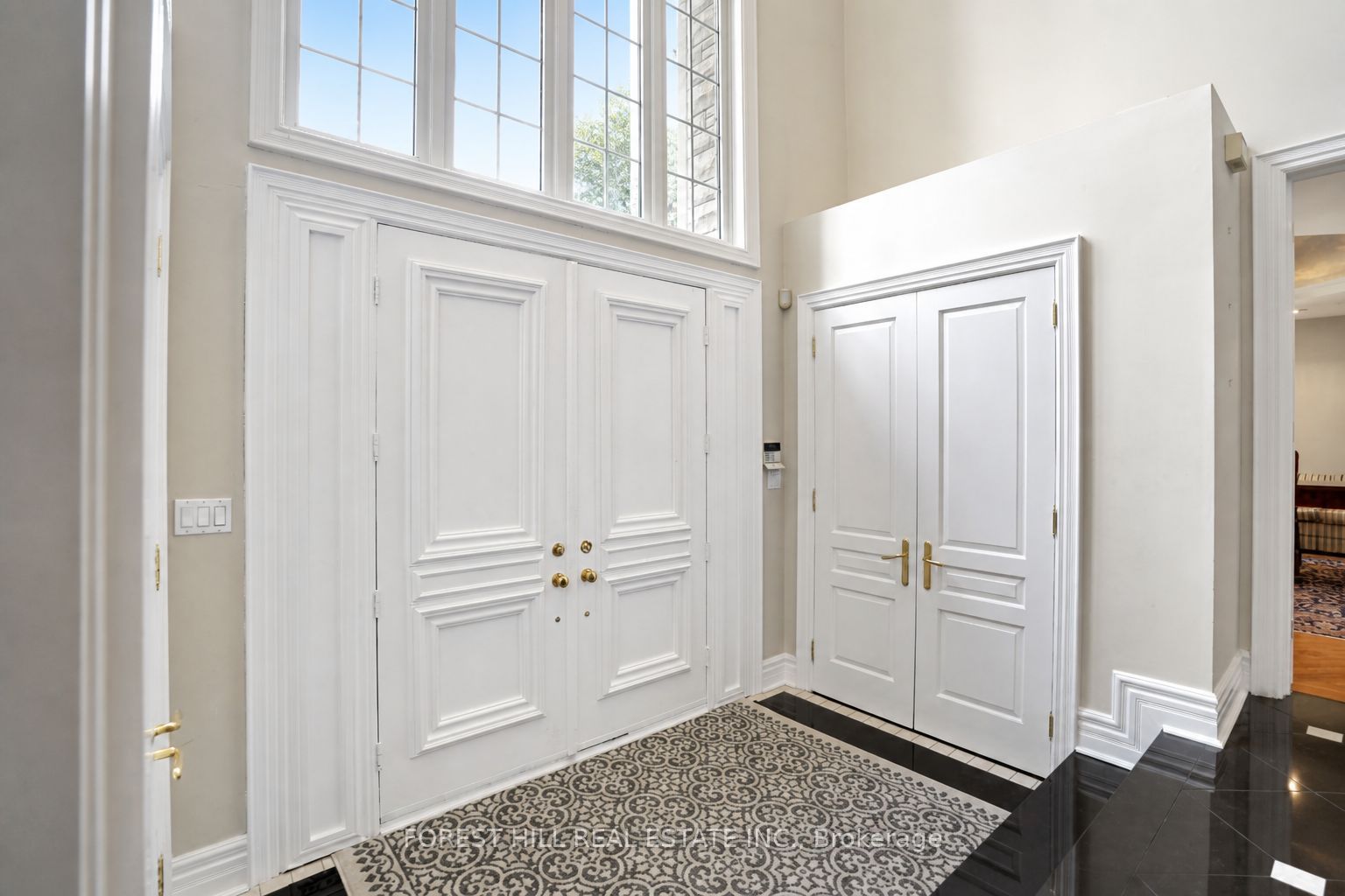 161 Renaissance Court Property Photo 7