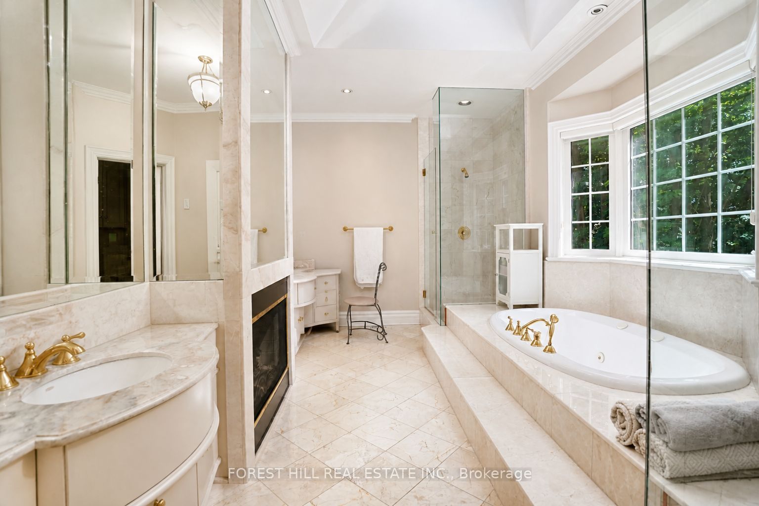 161 Renaissance Court Property Photo 29