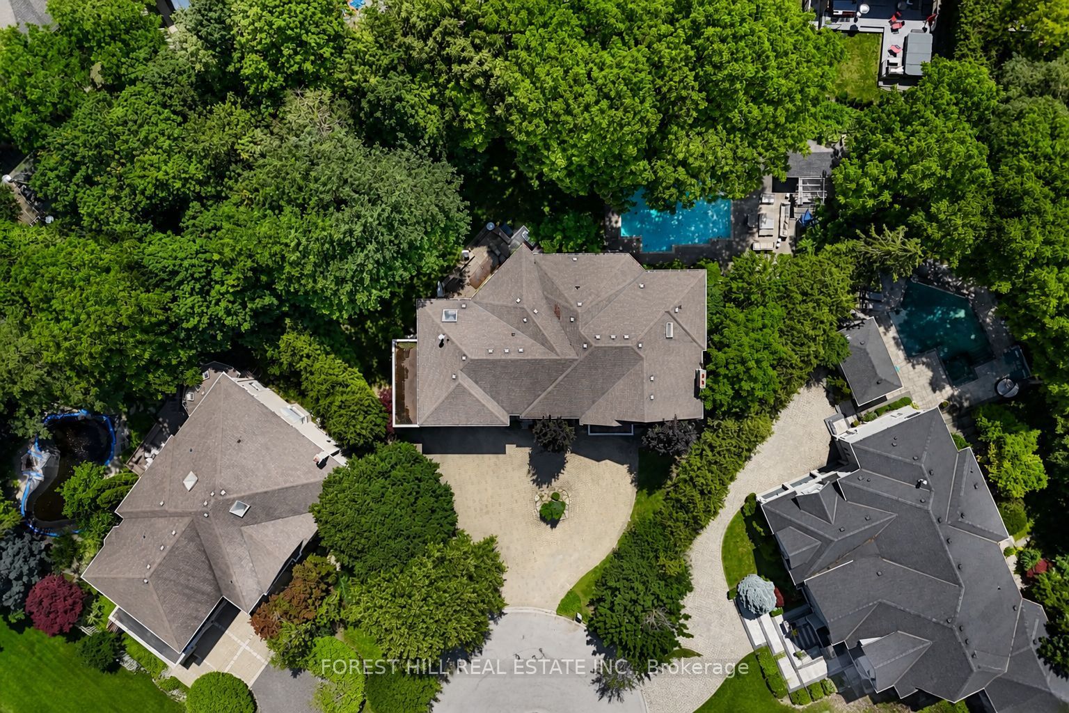 161 Renaissance Court Property Photo 35