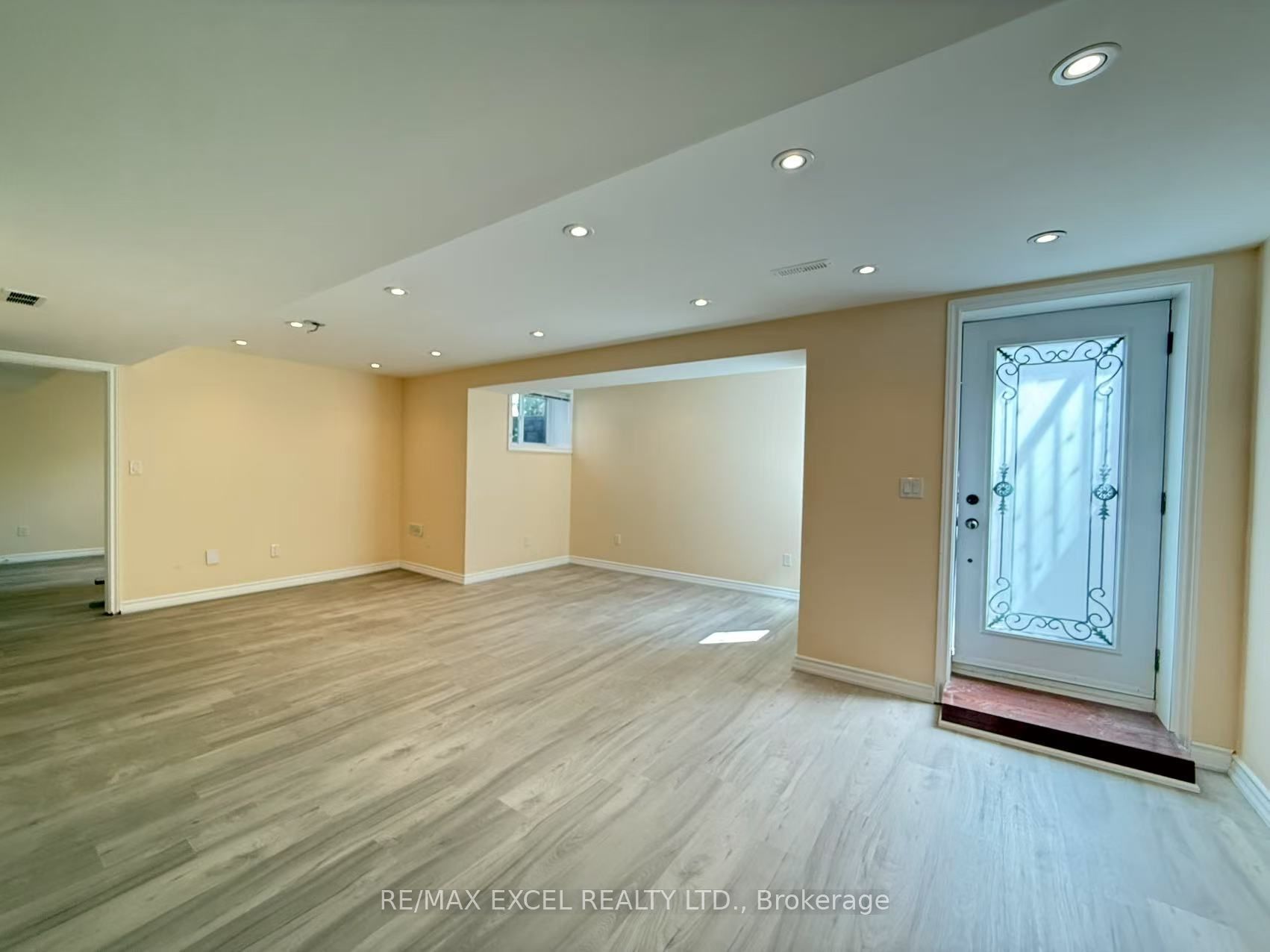 278 Ivy Jay Crescent Bsmt Property Photo 2