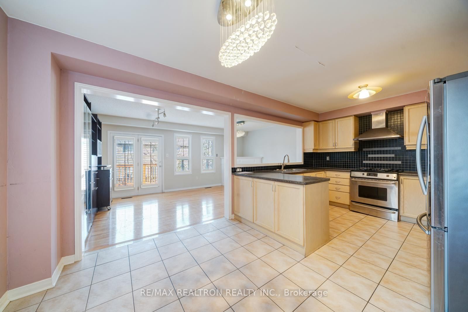 60 Harmony Road Property Photo 8
